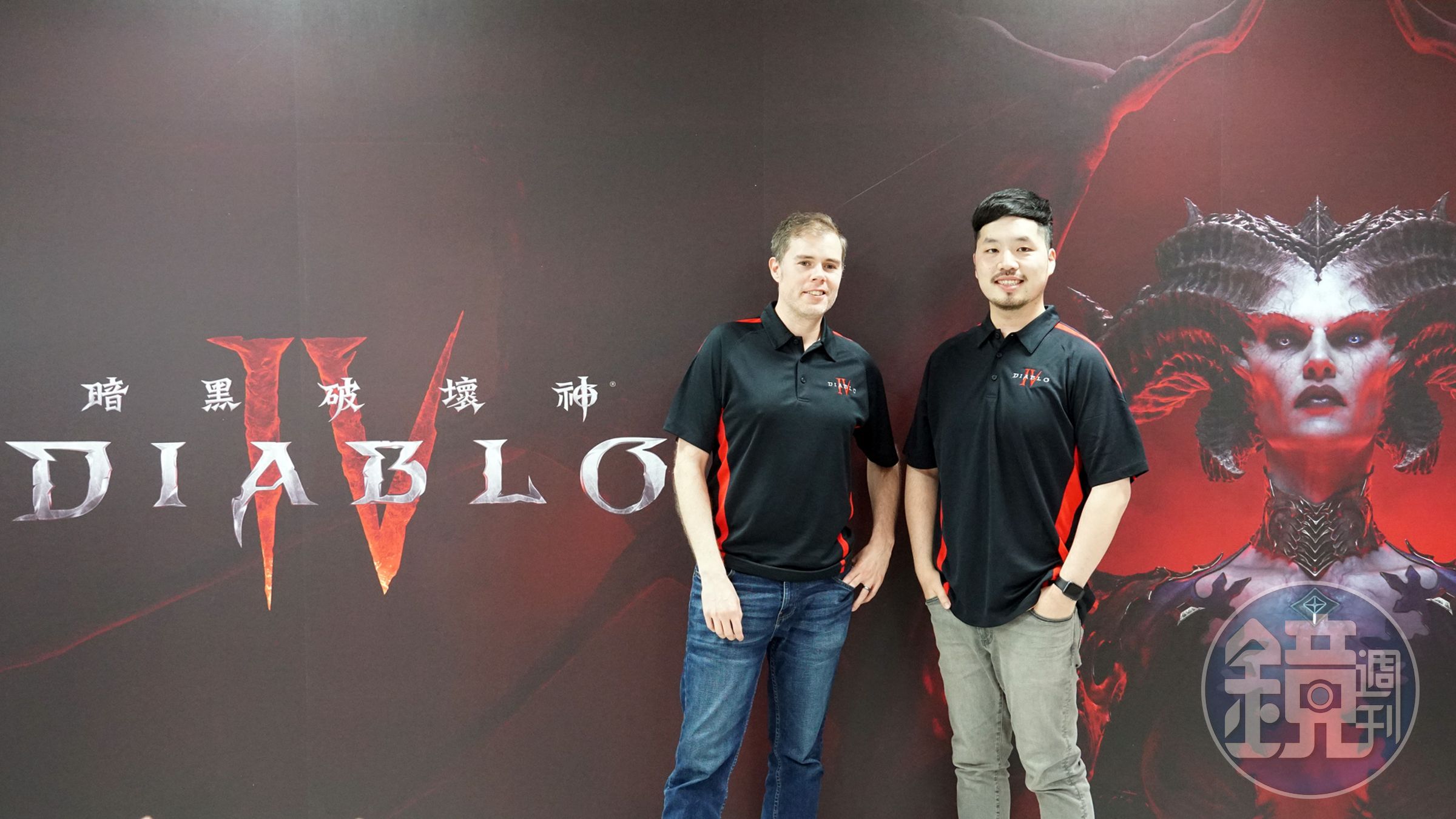 《暗黑破壞神IV》遊戲總監Joe Shely（左）及資深遊戲製作人Paul Lee（右）近日訪台，於台灣暴雪辦公室接受採訪。