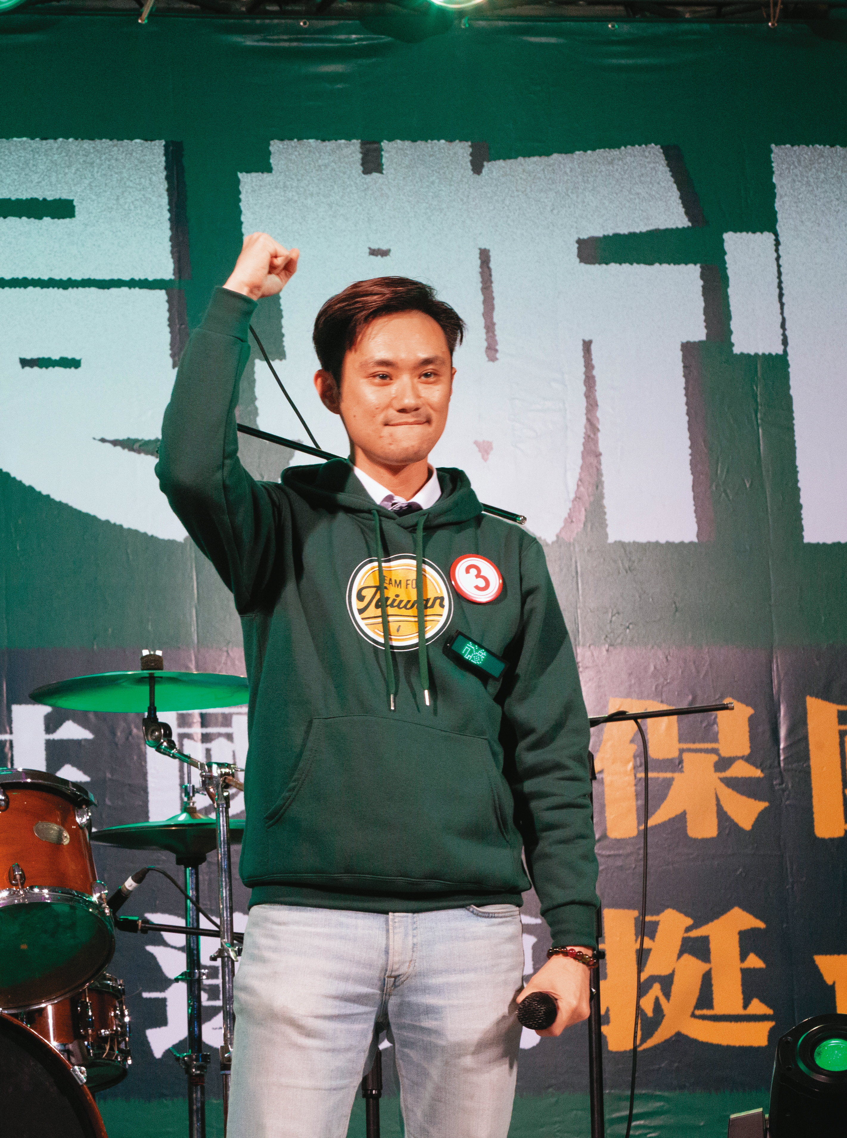 前青年部主任蔡沐霖遭控職權及性別霸凌。