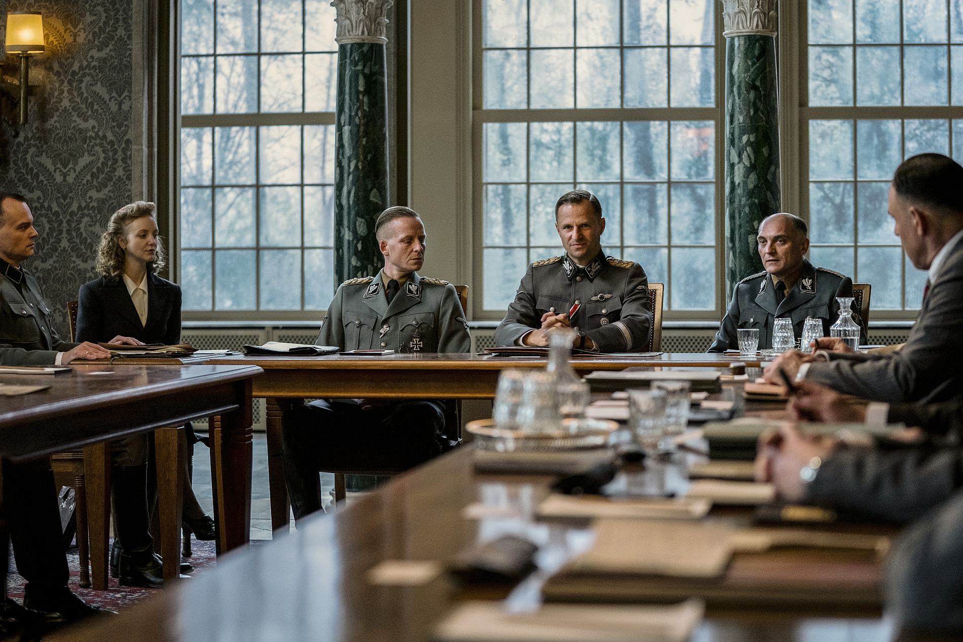 《淨化論》改編自歷史上令人髮指的「萬湖會議」，一群菁英份子談笑間就決定了1,100萬猶太人的生死。（海鵬）