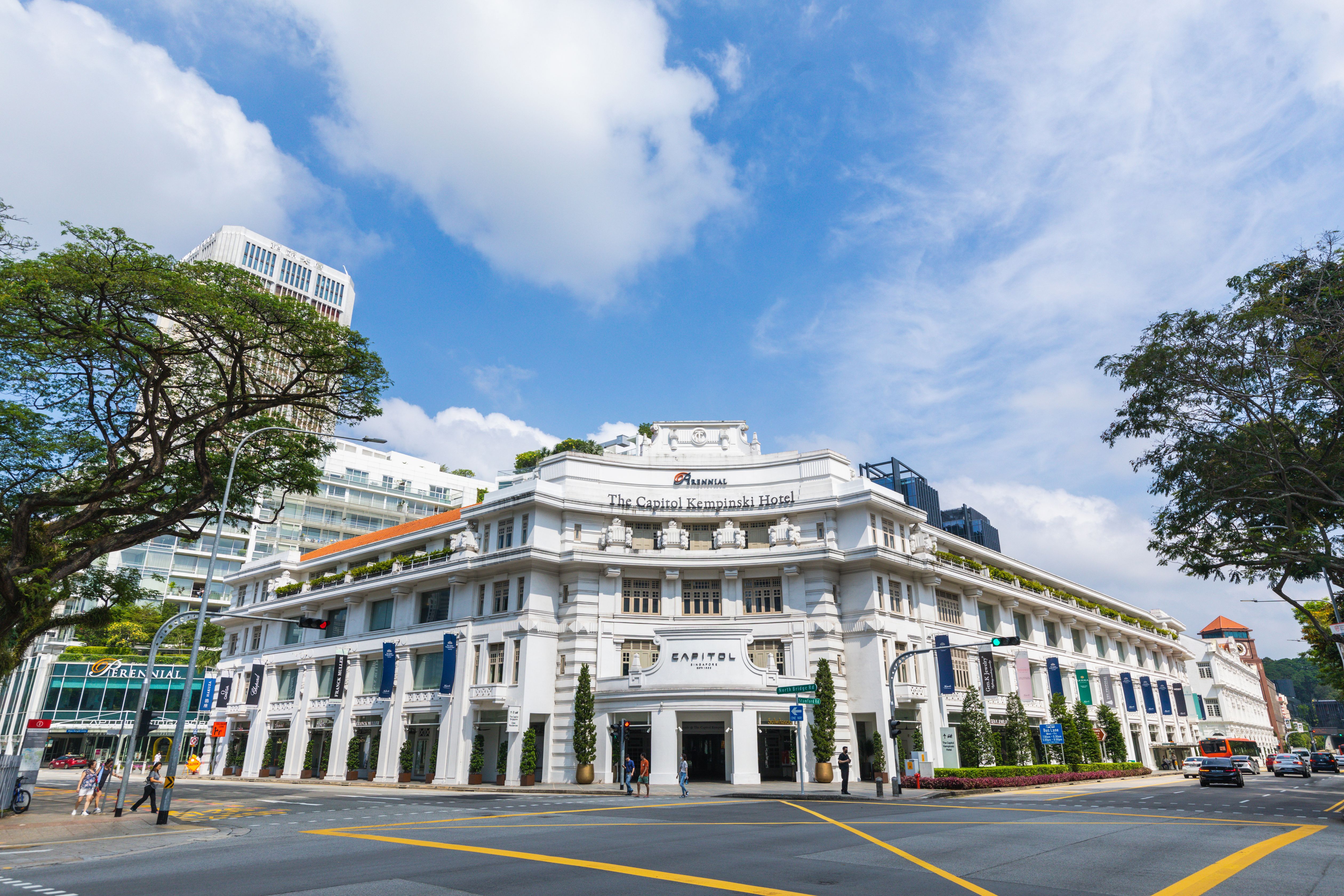 「新加坡首都凱賓斯基酒店」極為搶眼的歷史建築外觀。