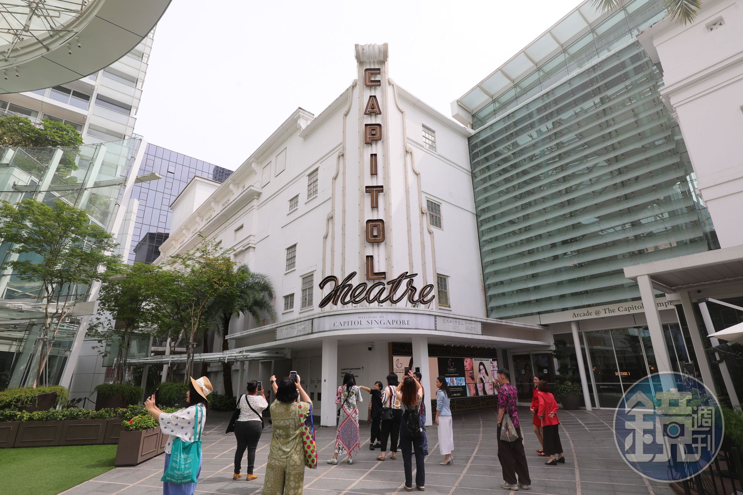 頗具傳奇性的「國會大廈」演藝劇院，外觀修復得和原始一模一樣。