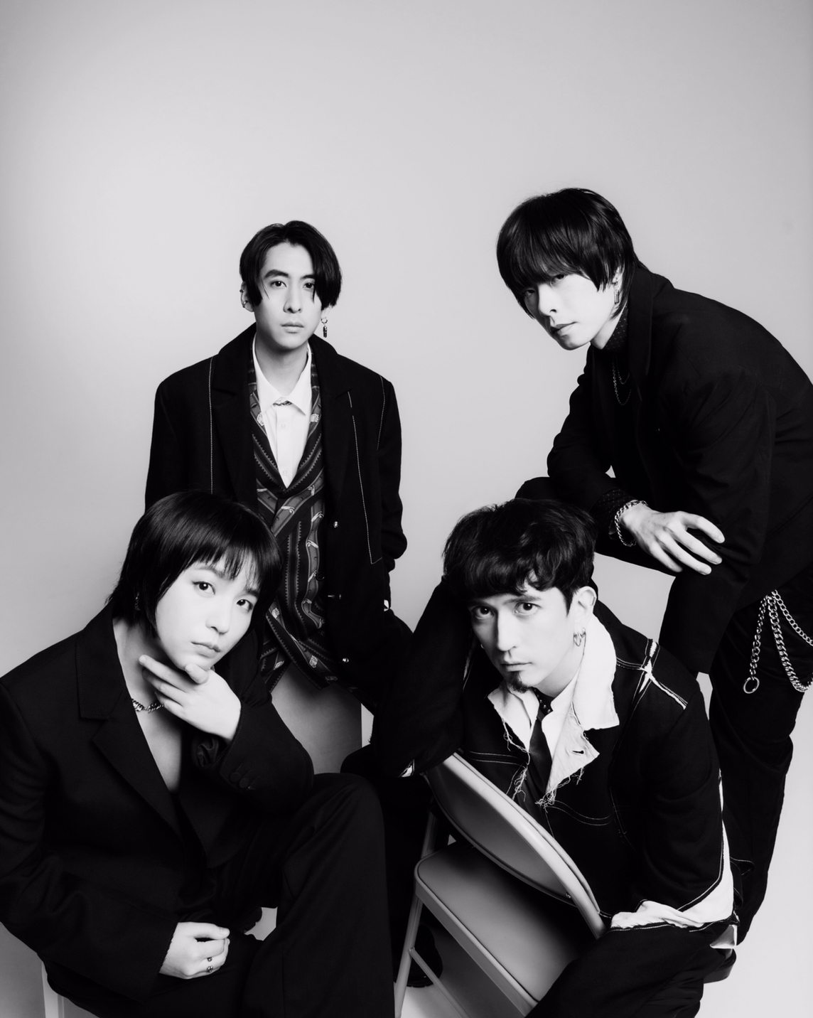 康士坦的變化球演唱會選在北流開唱,並與躍演劇團二次合作,展現劇場X搖滾全新美學。(海邊的卡夫卡提供)