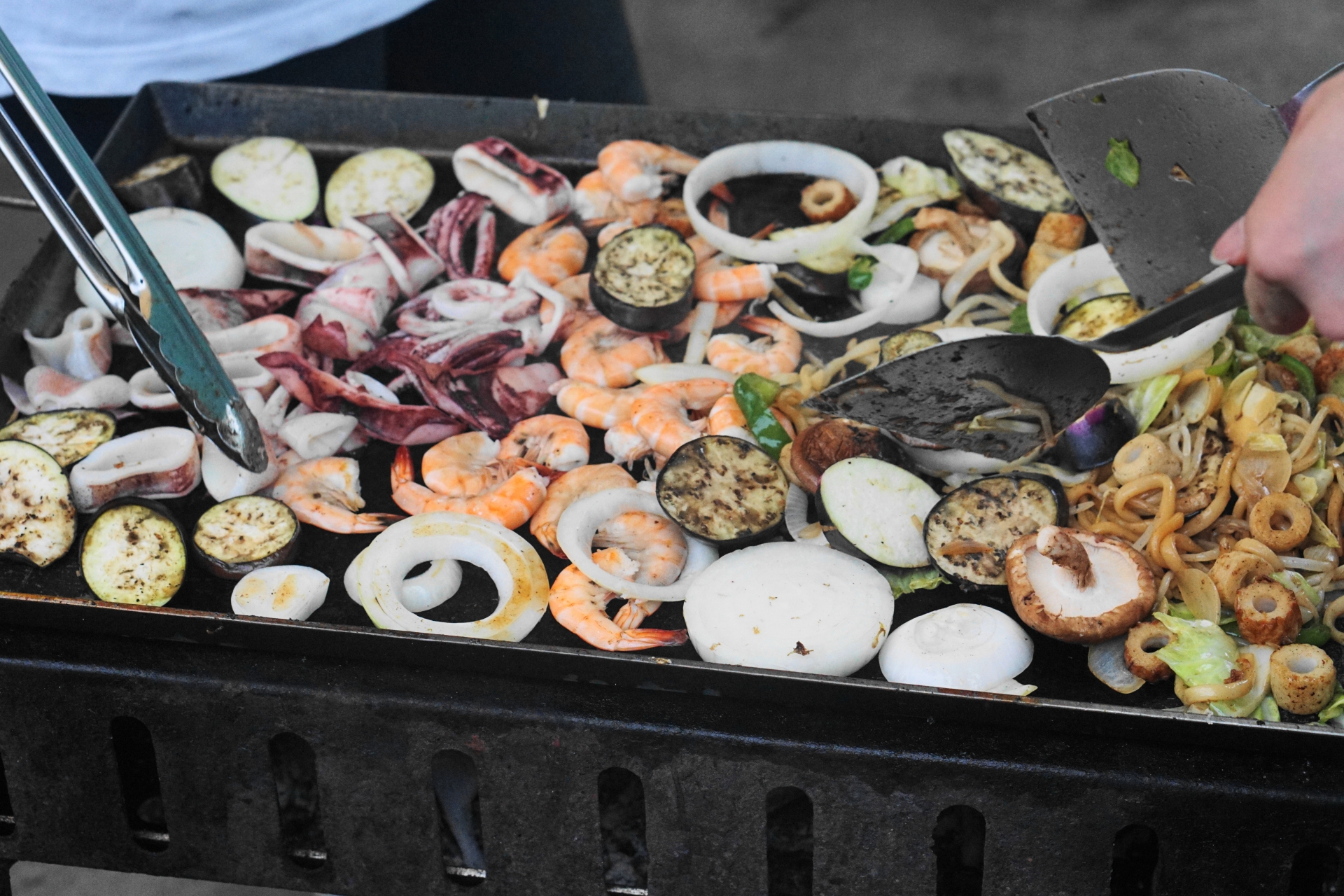 網友討論台灣的海鮮料理價格居高不下原因。(示意圖,photoAC)