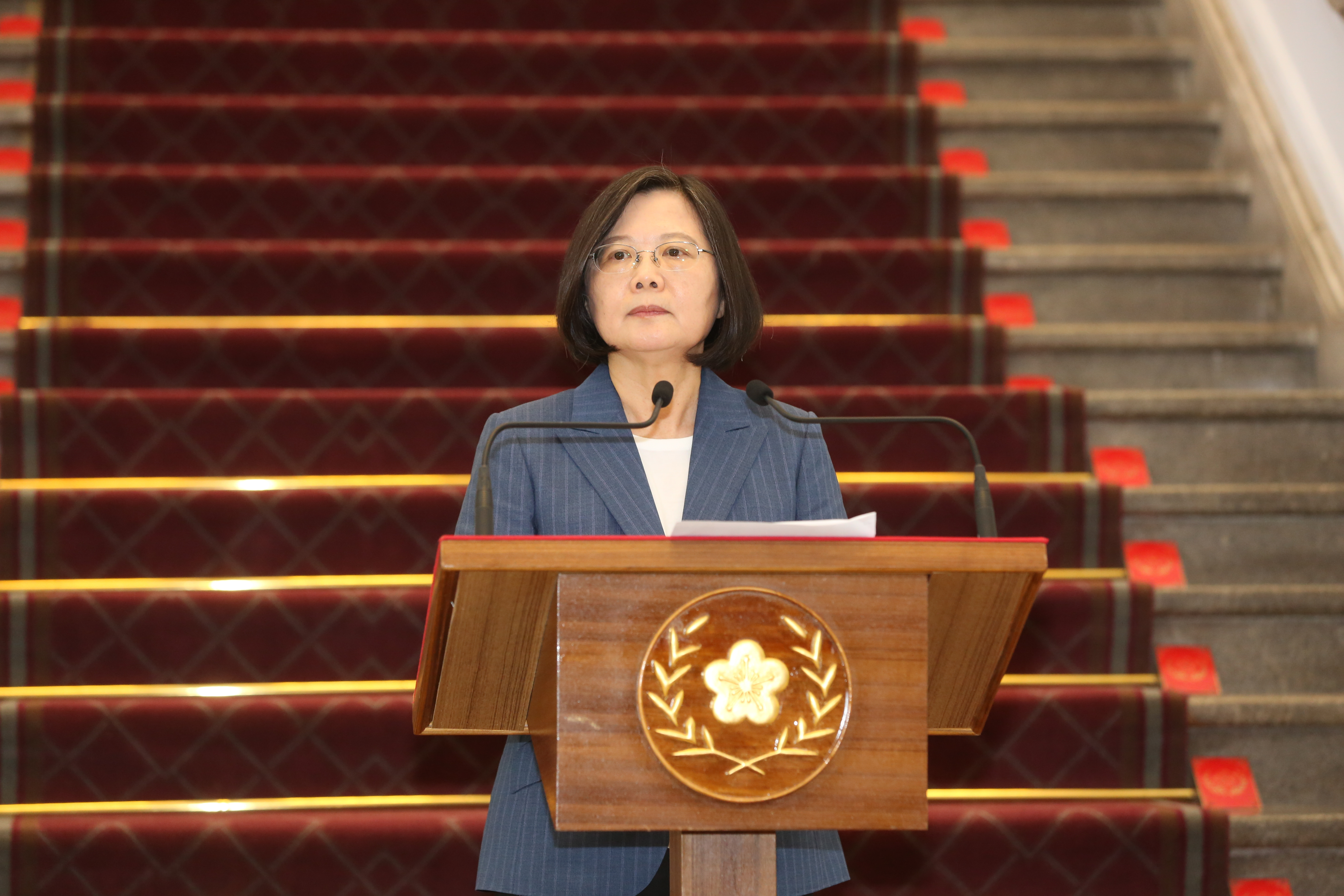 蔡英文為近期連環爆的性平案件道歉，並提出3面向改革機制。（本刊資料照）