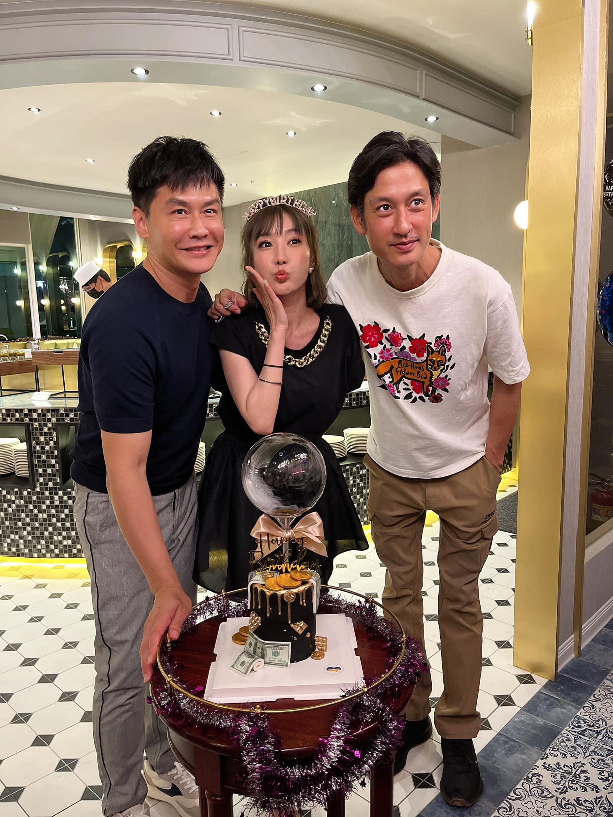 羅巧倫和唐治平沈世朋都是雙子座。（翻攝自臉書）