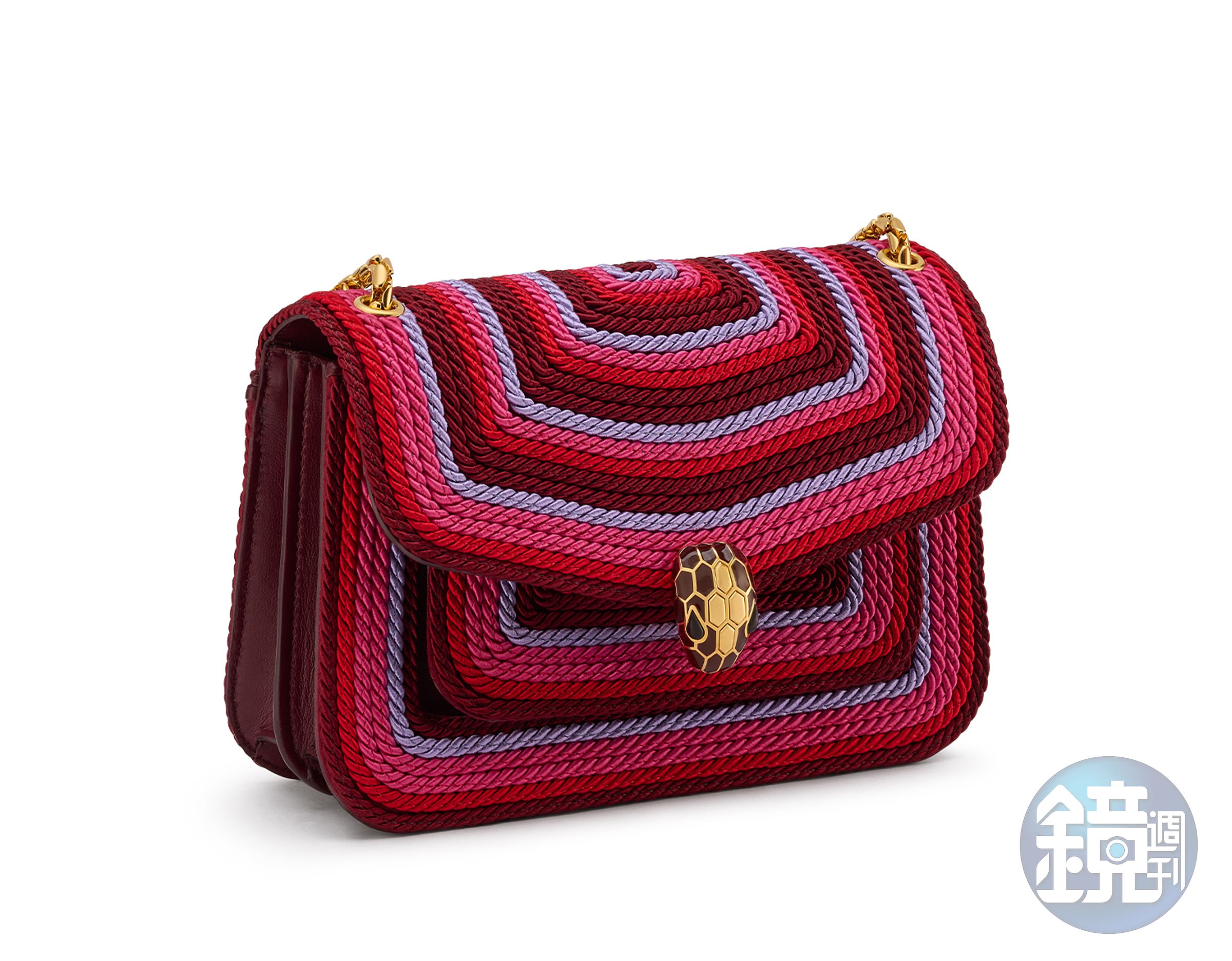 Serpenti Forever撞色編織肩背包。NT$129,900(BVLGARI提供)