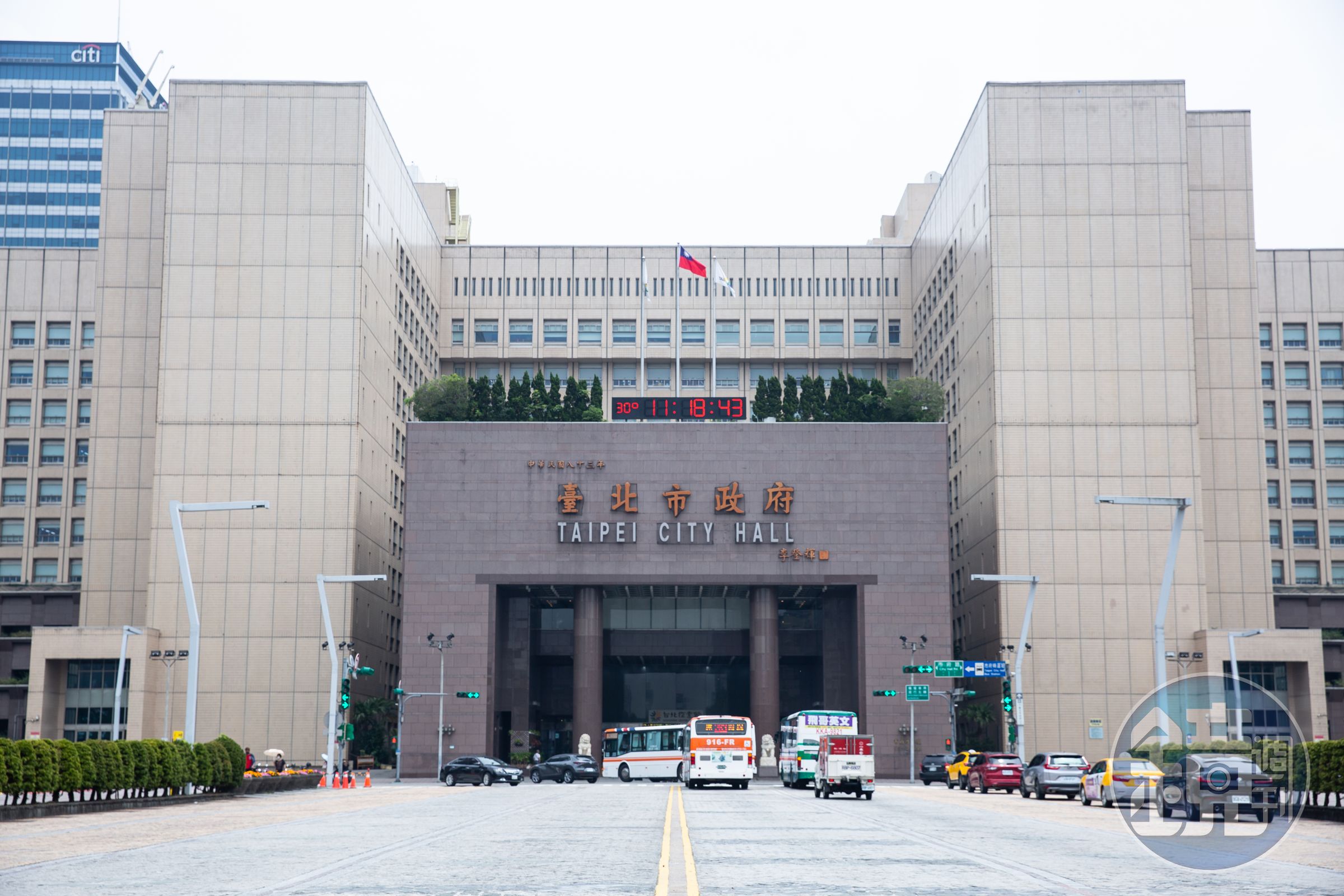 北市培諾米達幼兒園性侵案因市府局處官僚對後續發展視若無睹，引爆全民怒火。