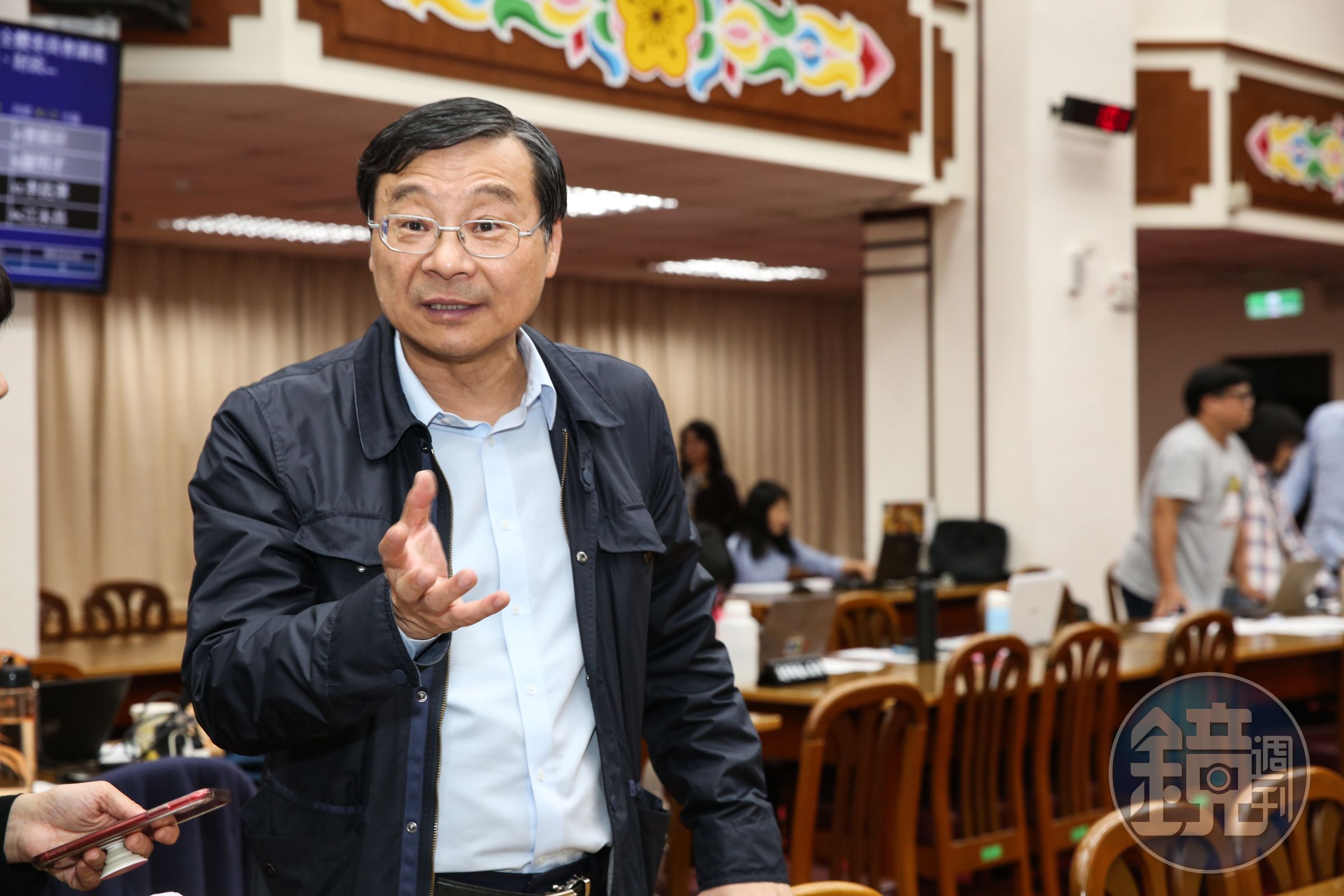 曾銘宗替侯友宜緩頰，稱自己其實也常常叫不出中常委的名字。