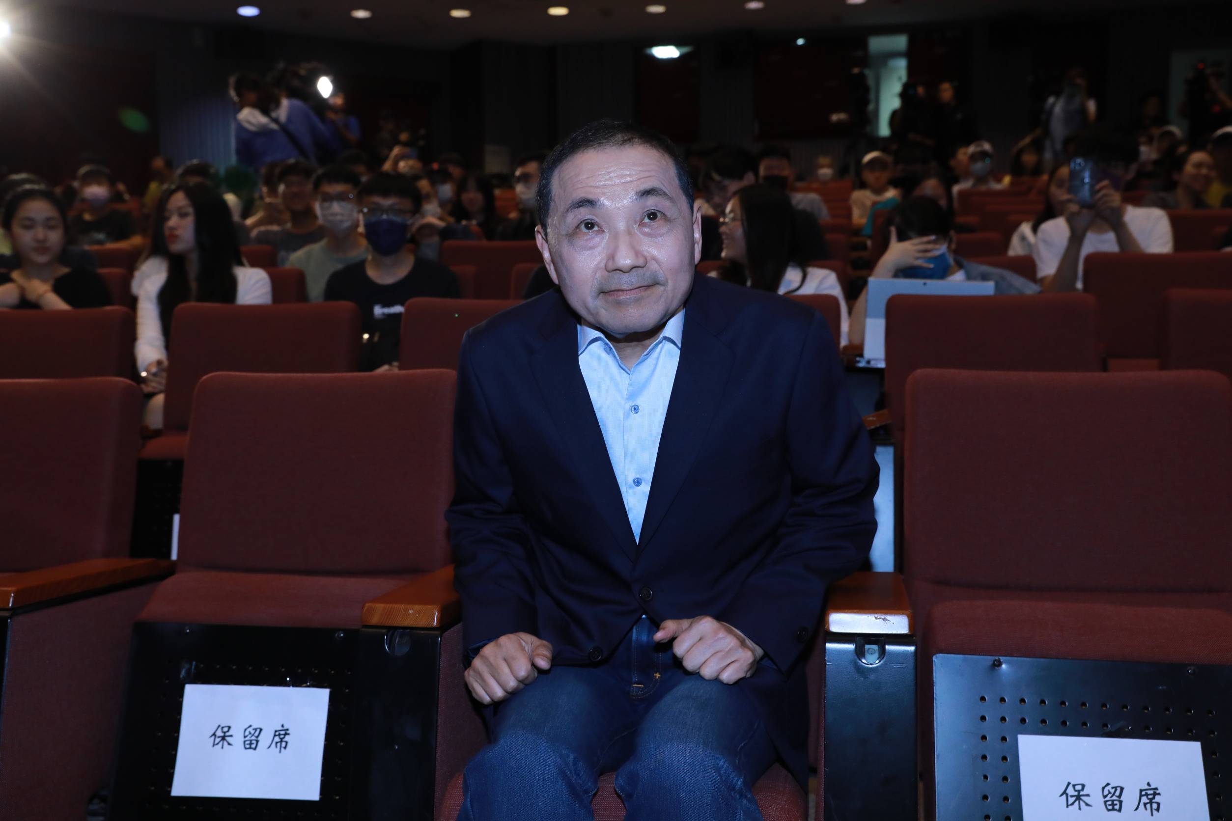 侯友宜今出席「政治進入大學plus」活動並演講，不過也碰到學生抗議要其道歉。
