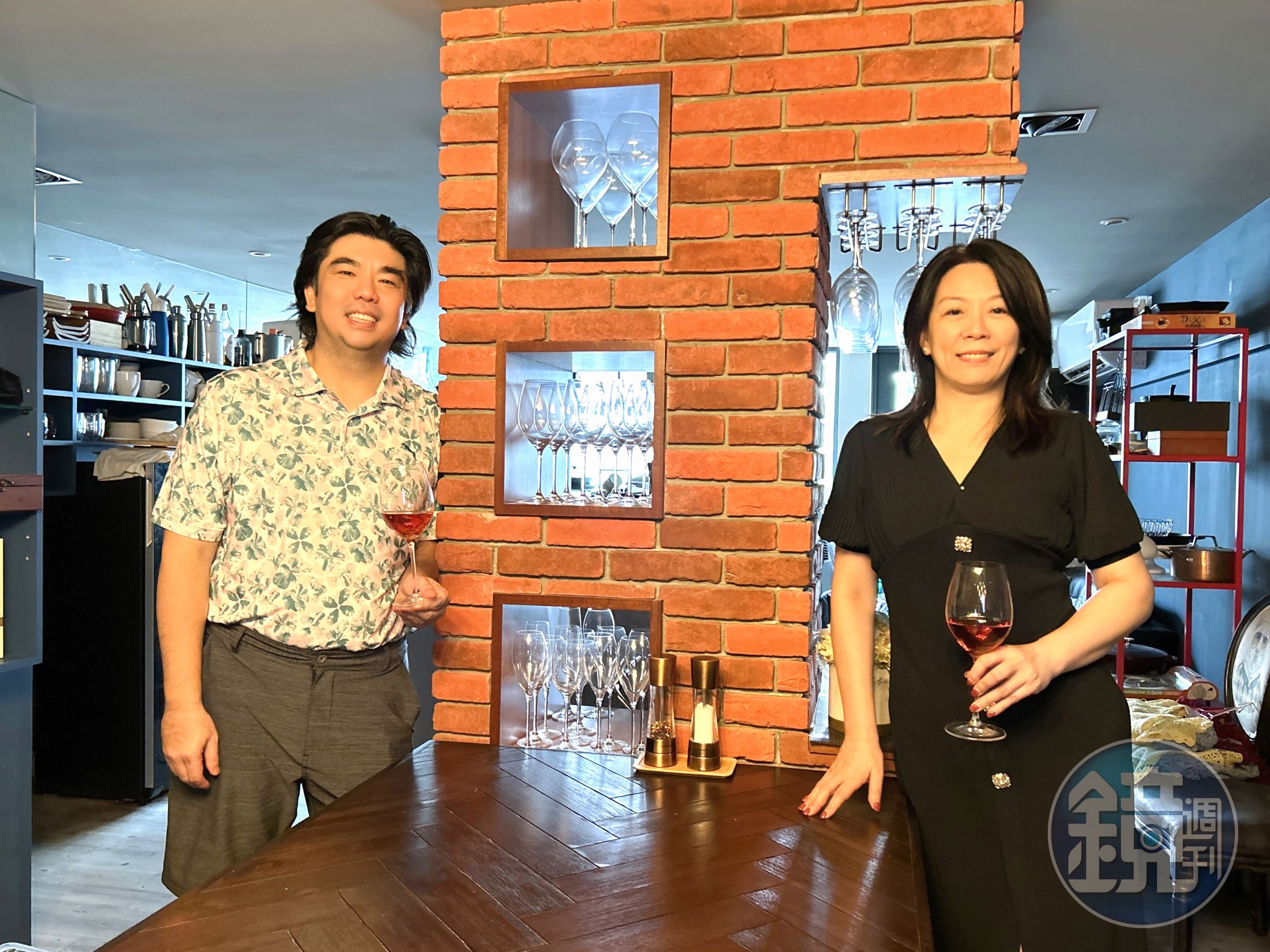 陳慈怡將與名廚先生危永安專心經營私廚,換個方式傳承好味道。(固力狗提供)★《鏡週刊》關心您:未滿18歲禁止飲酒,飲酒過量害人害己,酒後不開車,安全有保障。