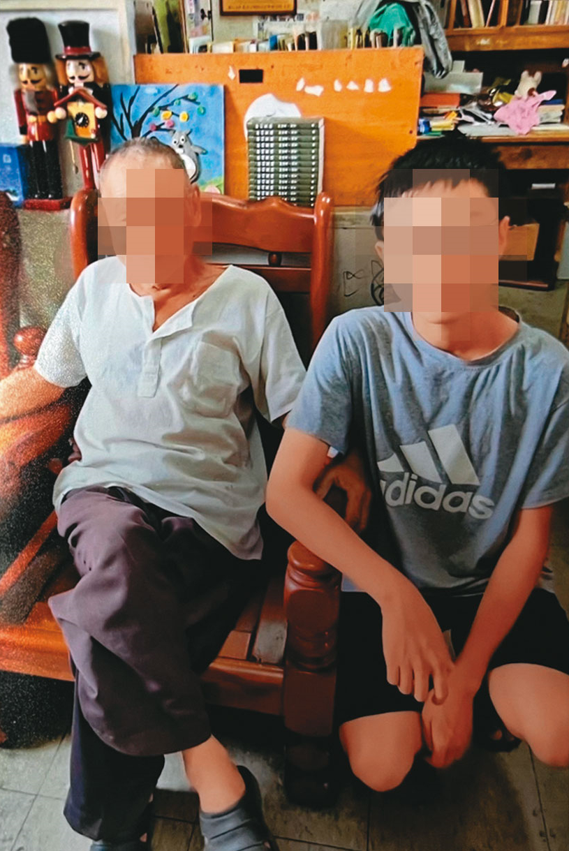 賴姓高中生（右）是阿公（左）與母親亂倫所生，這樁公公與媳婦通姦案引爆家族紛爭。（家屬提供）