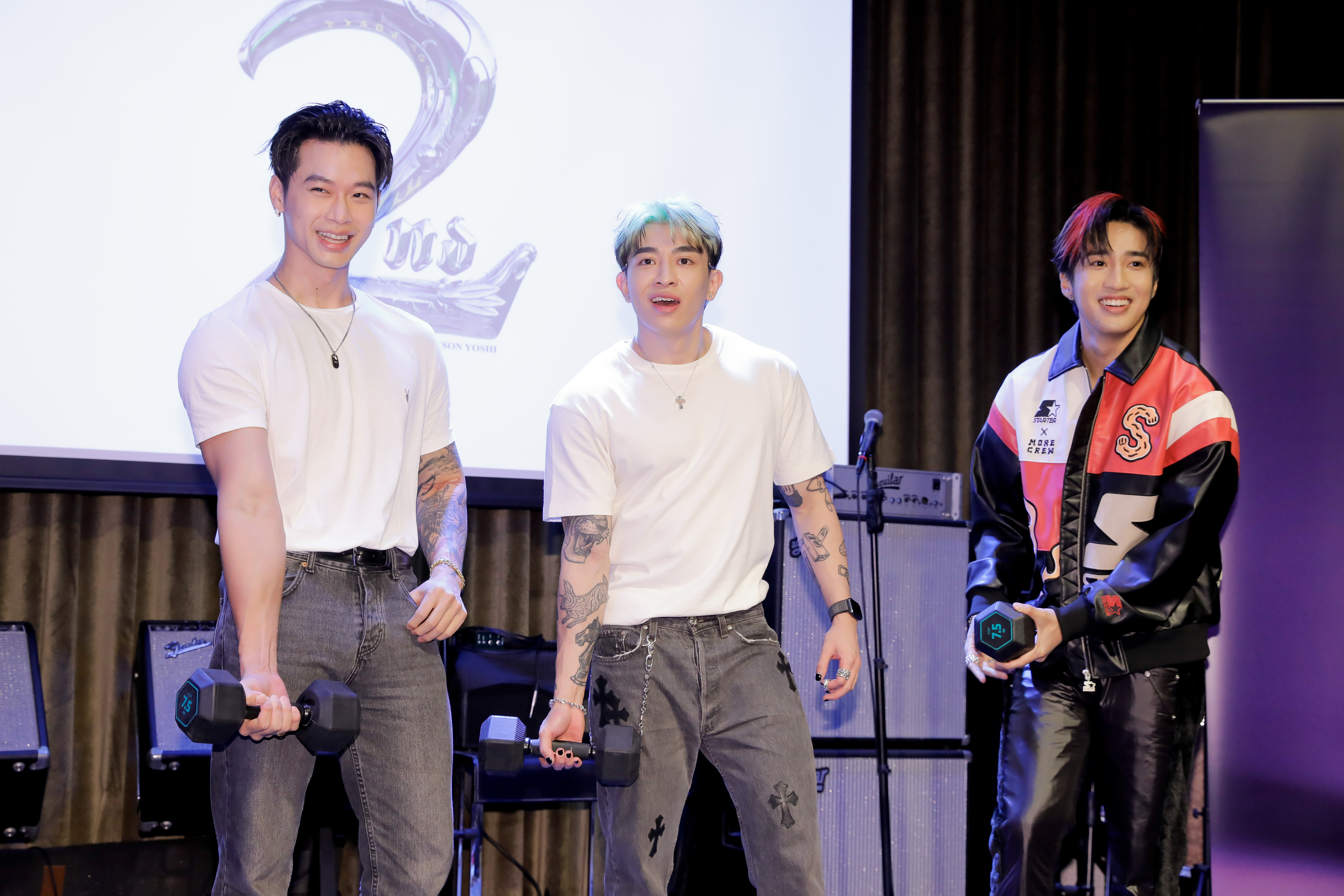 Tyson Yoshi邀來好友高爾宣、婁峻碩兩大肌肉男站台，3人站在一起，好身材擋不住。