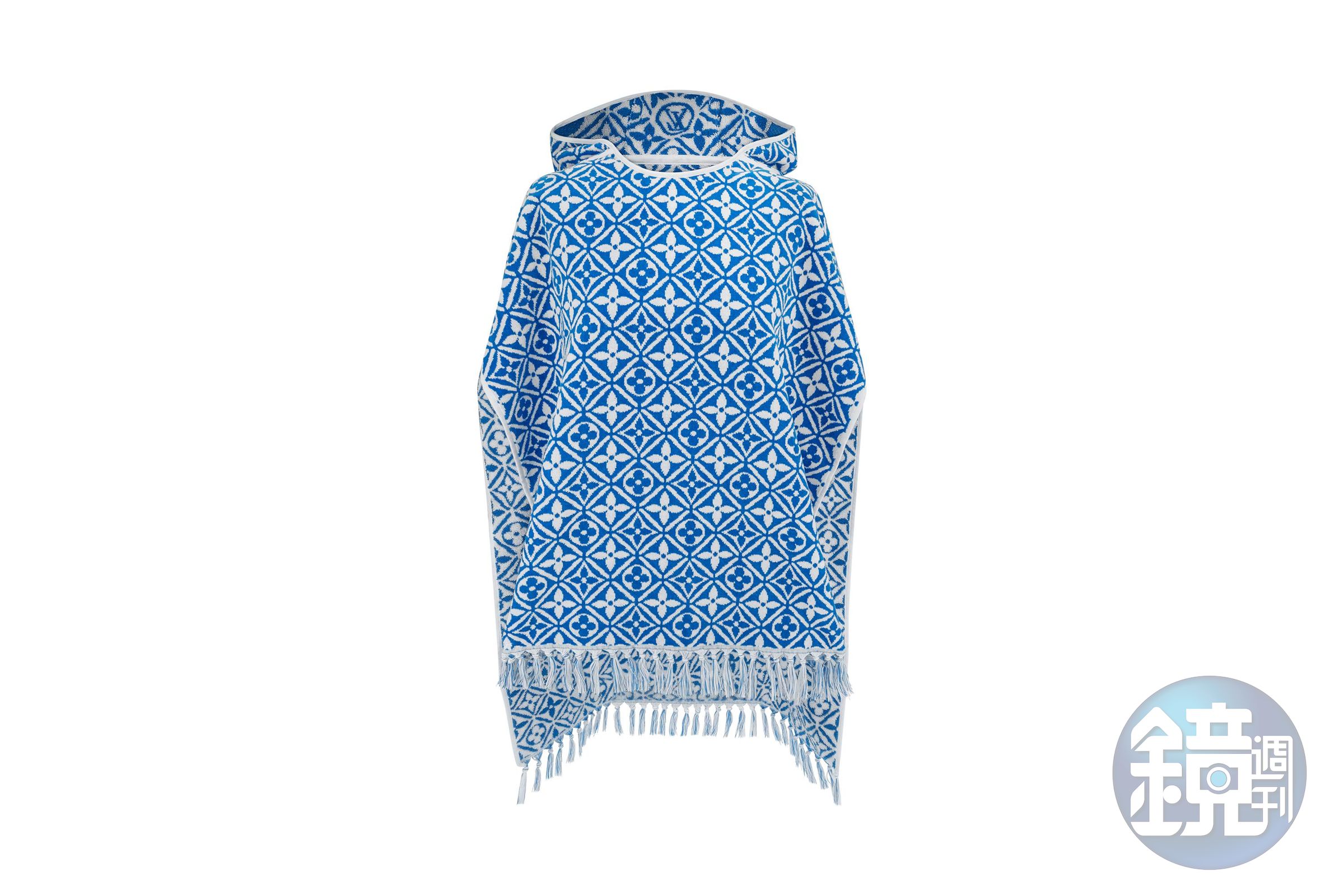 LV By The Pool Monogram Flower Tile Beach Cape blue。NT$41,100（路易威登提供）