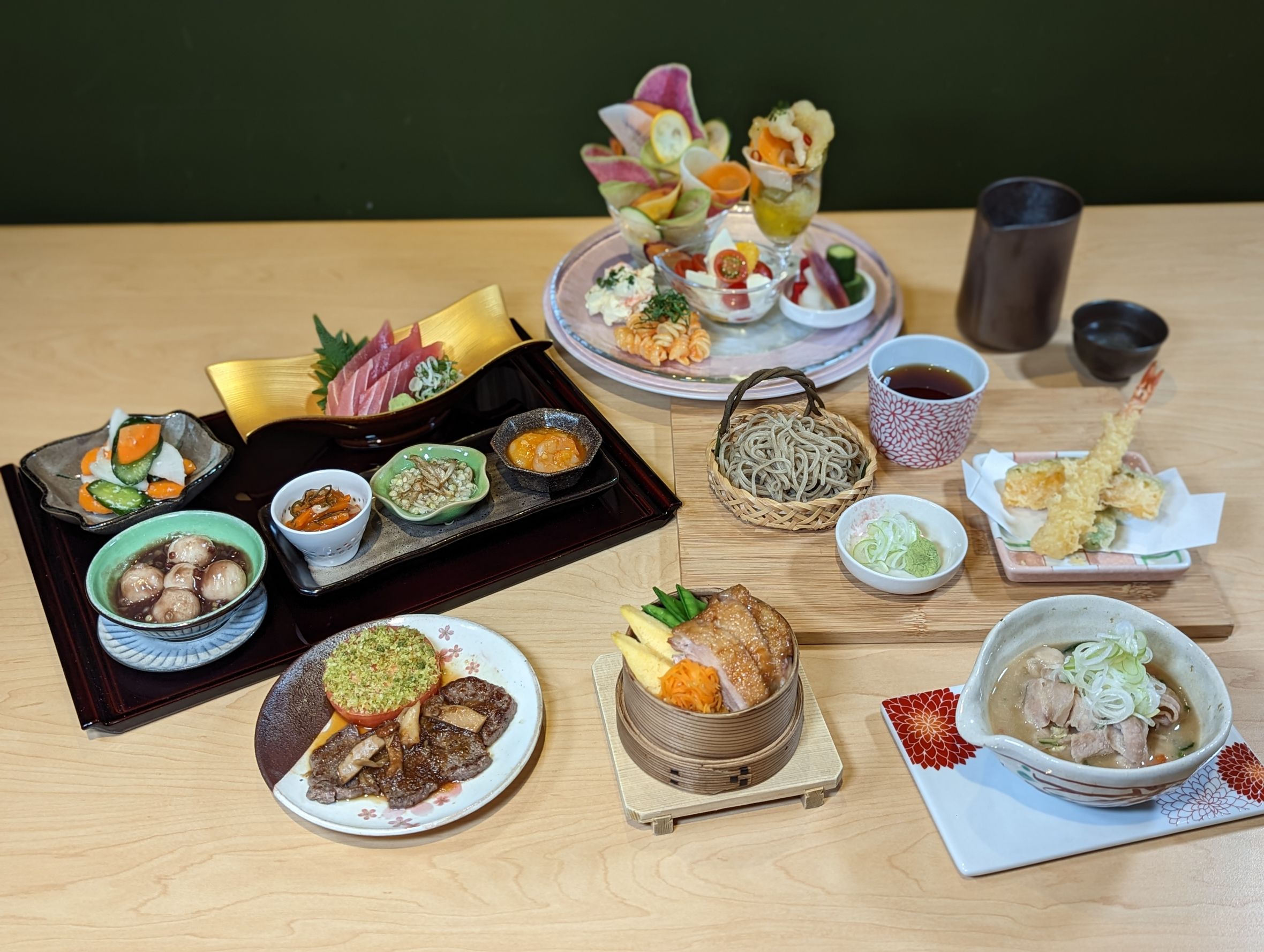 能嘗到的在地料理種類非常多。