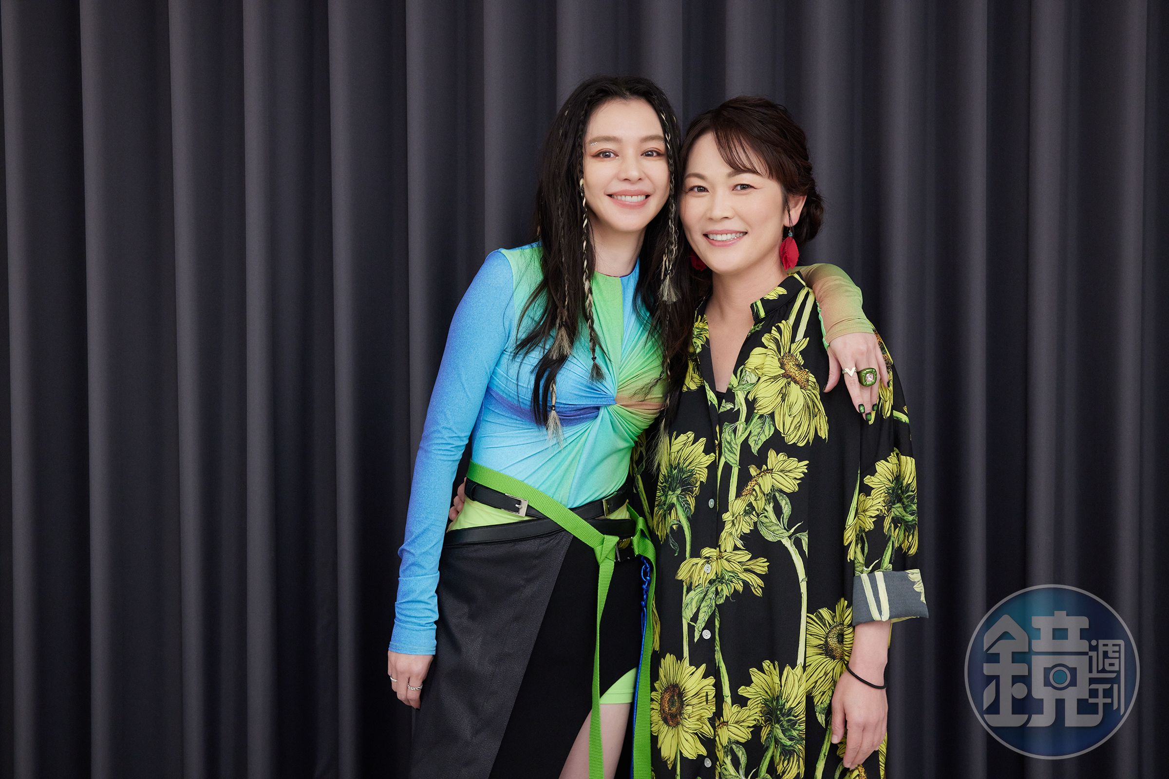 徐若瑄（左）和玉城千春認識20年從未公開合體演出，第一次就獻給台灣Zepp Premium演唱會。（Zepp New Taipei / 大鴻藝術BIG ART提供）