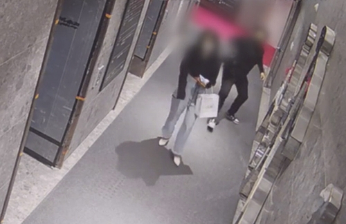 女遭陌生男性侵殺人未遂太恐怖，凶嫌需要保護嗎？這國總統下令「擴大身分公開」。（翻自《韓聯社》）