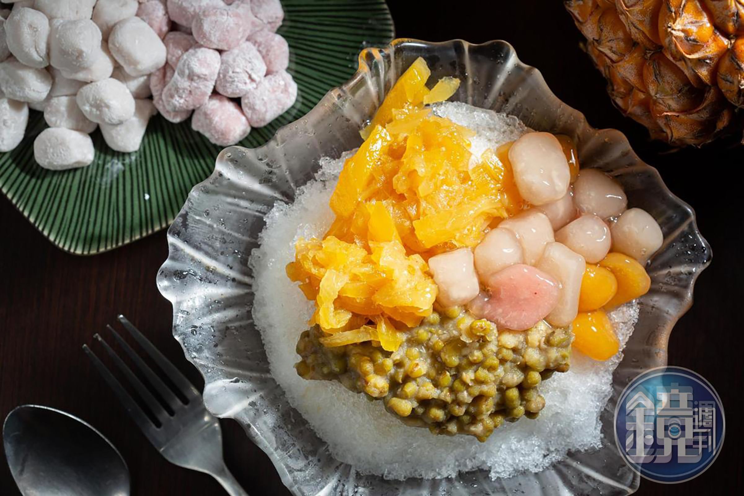 「古早三味冰」滋味酸甘，蜜鳳梨甜香畫龍點睛。（55元／碗）