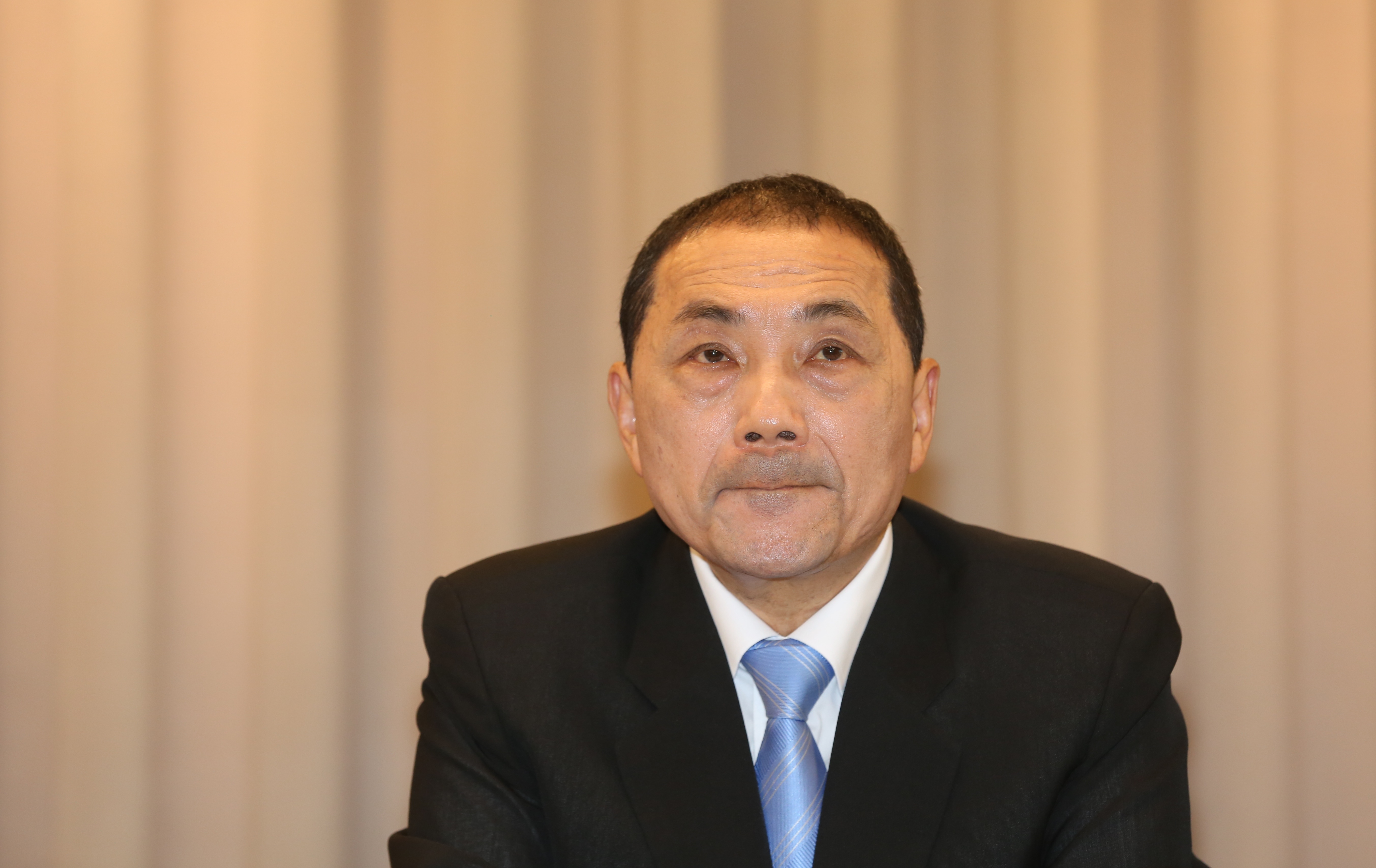 新北市板橋幼兒園餵藥案件持續延燒，市長侯友宜12日突然召開記者會說明此事。