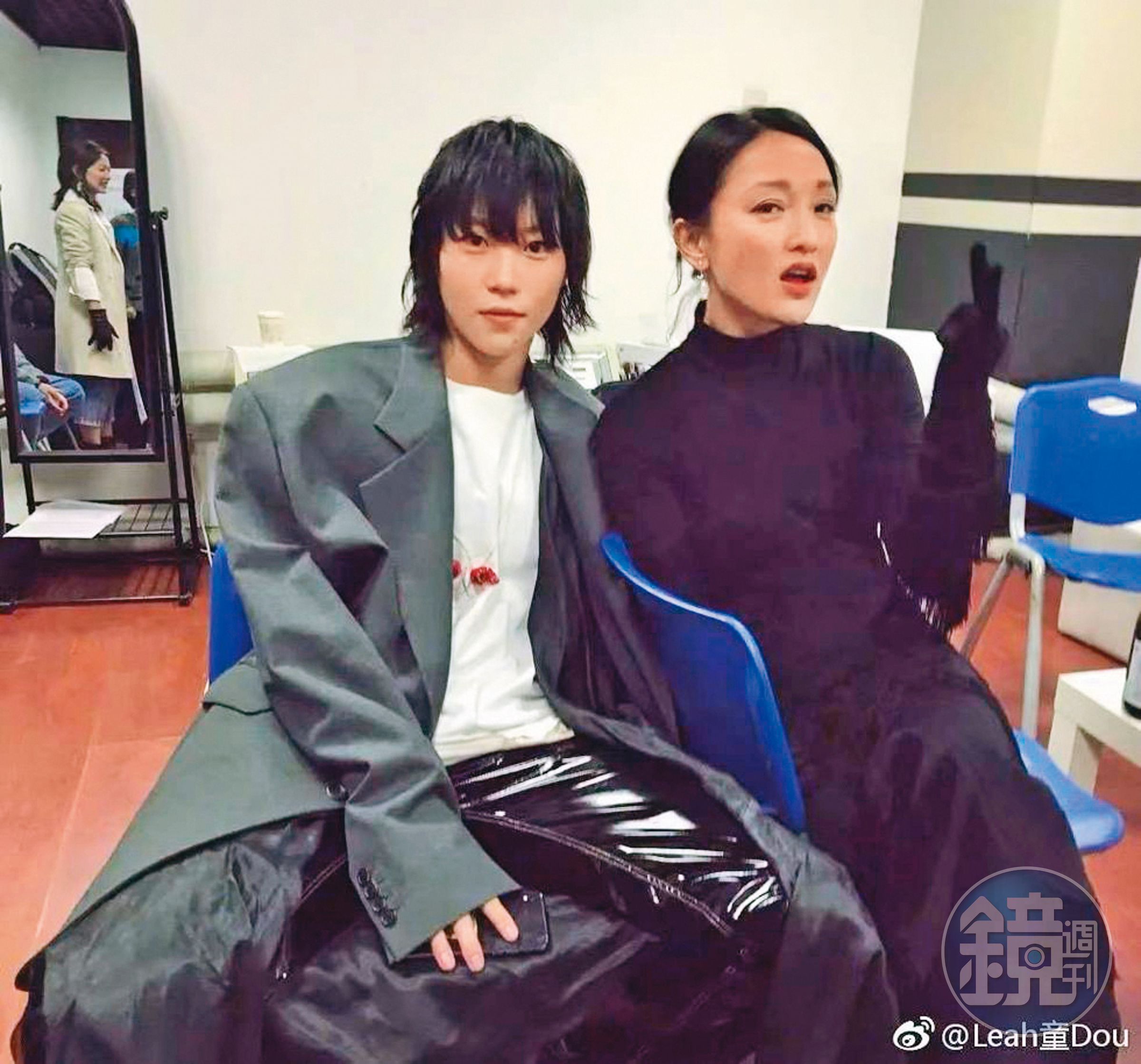 周迅、竇靖童不僅交情要好，更有傳過花邊，也引來不少流言蜚語。（翻攝自微博）