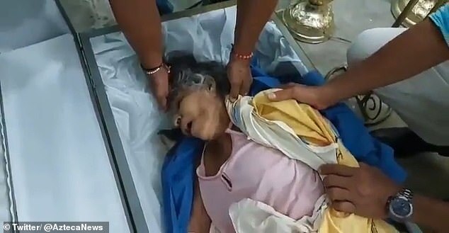 阿嬤復活啦！被醫生宣判死亡超過8小時，人從棺材裡「死而復生」。（翻自《每日郵報》）