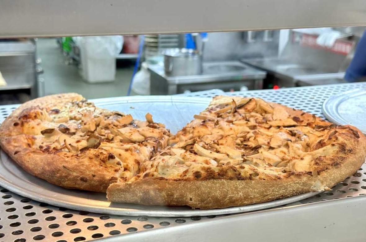 好市多披薩新口味，讓不少網友躍躍欲試。（翻攝自Costco好市多 商品經驗老實說臉書社團）