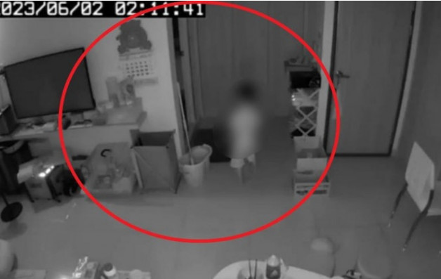 一名人妻分享家中靈異事件,指出兒子半夜無故跑到廁所前面,一直往內看,舉止十分奇怪。(翻拍臉書《靈異公社》)