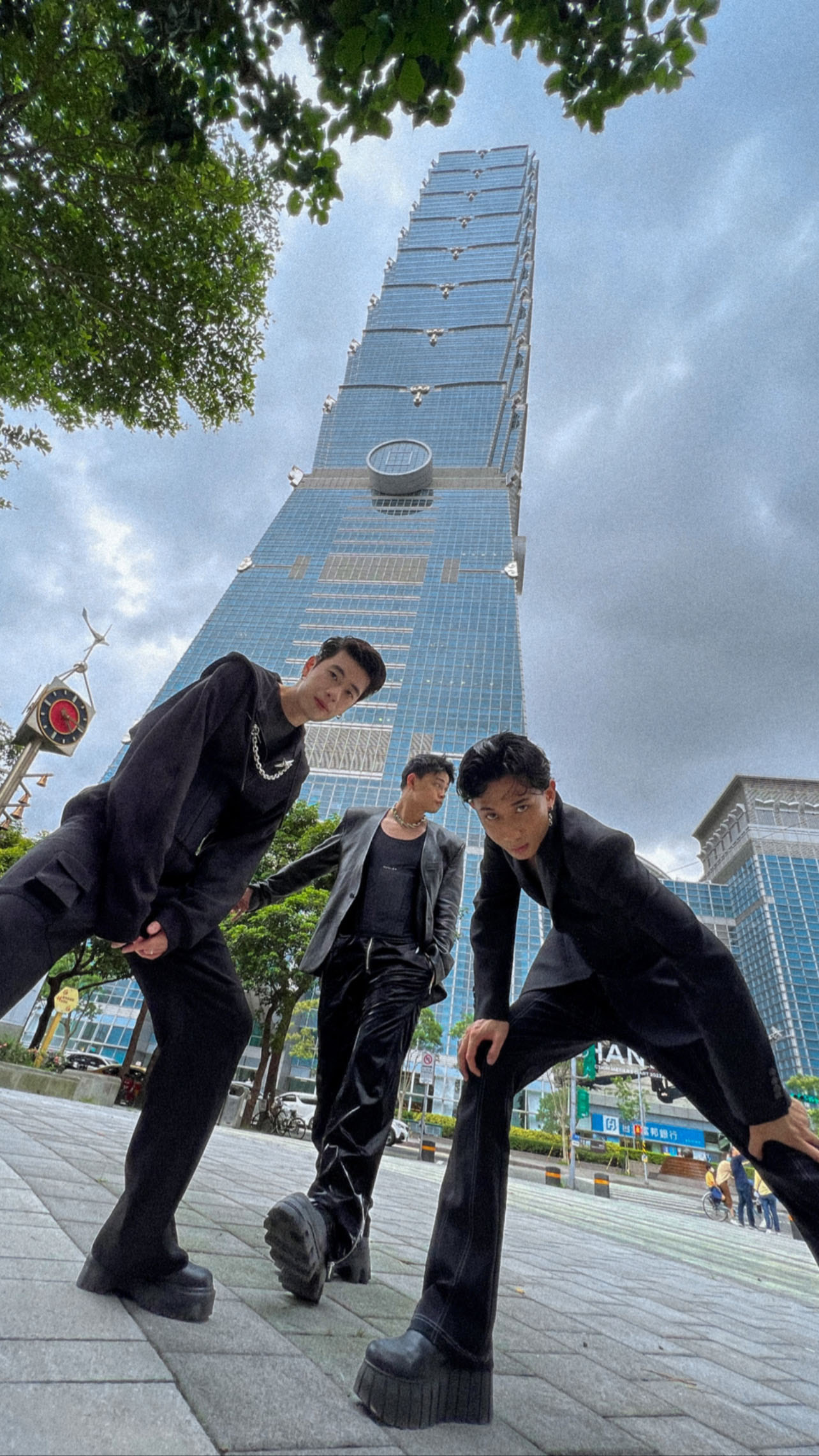 睽違三年再抵台，brb.去了台北101。