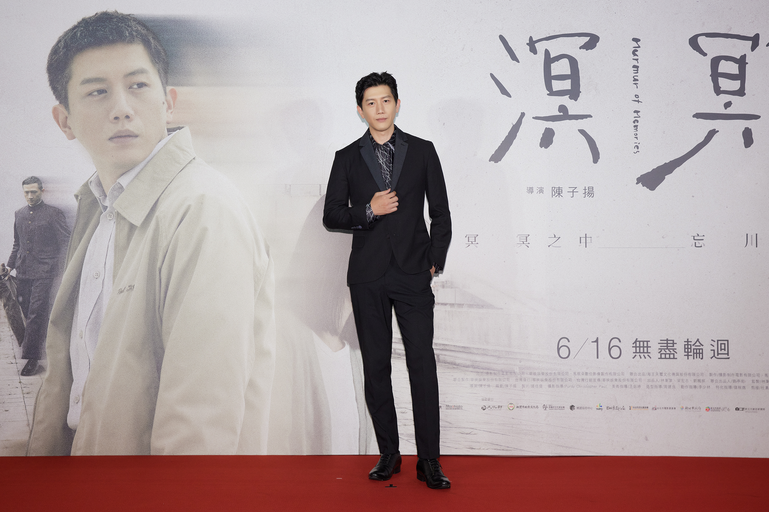 莫子儀在電影《溟溟》飾演在前世與今生糾結的學者，他自曝中學時曾窺探前世，是個殺了很多人的貴族。（華映提供）