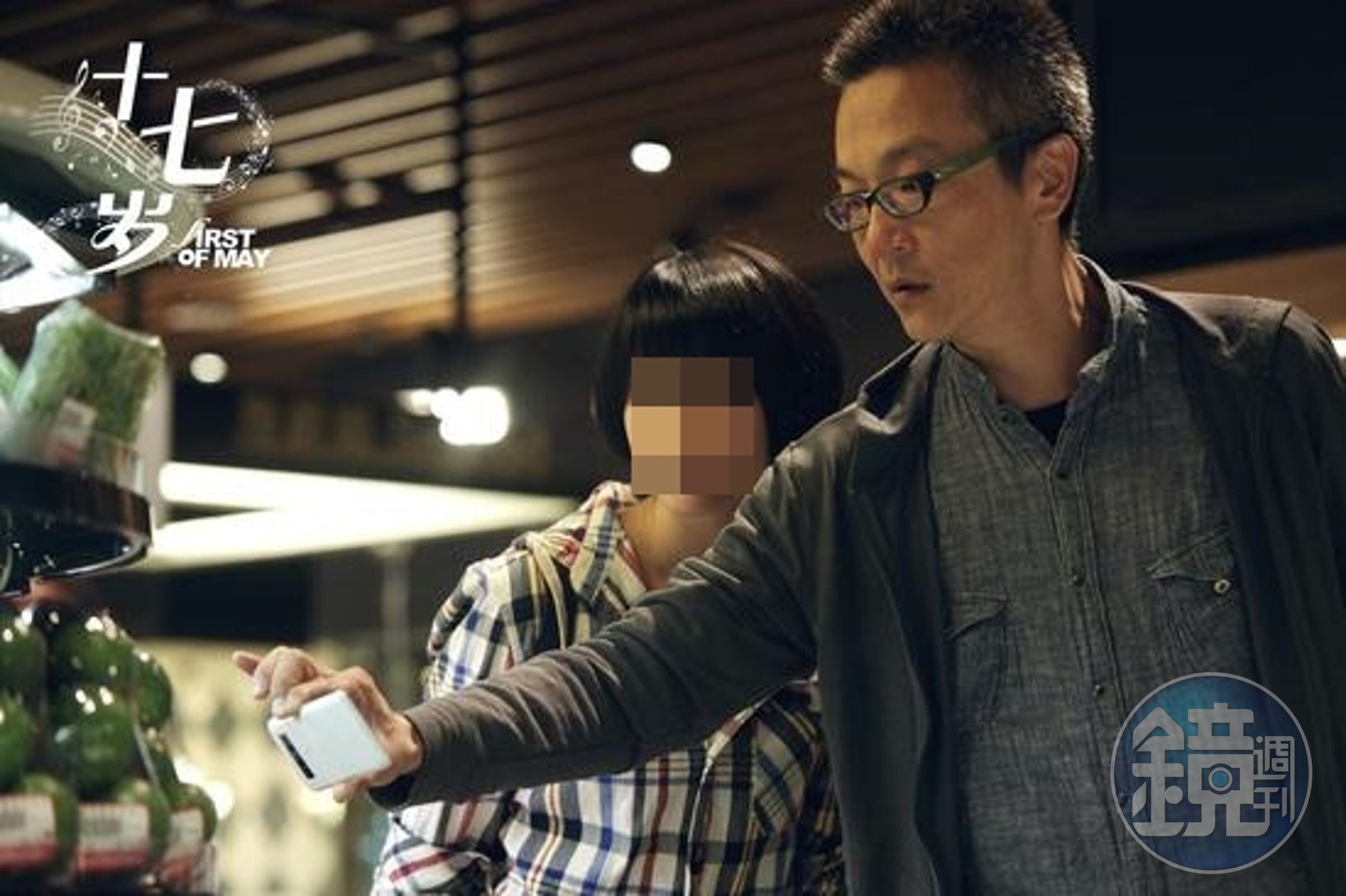 周格泰(右)的公司代他否認黃景俐的指控。(翻攝網路)