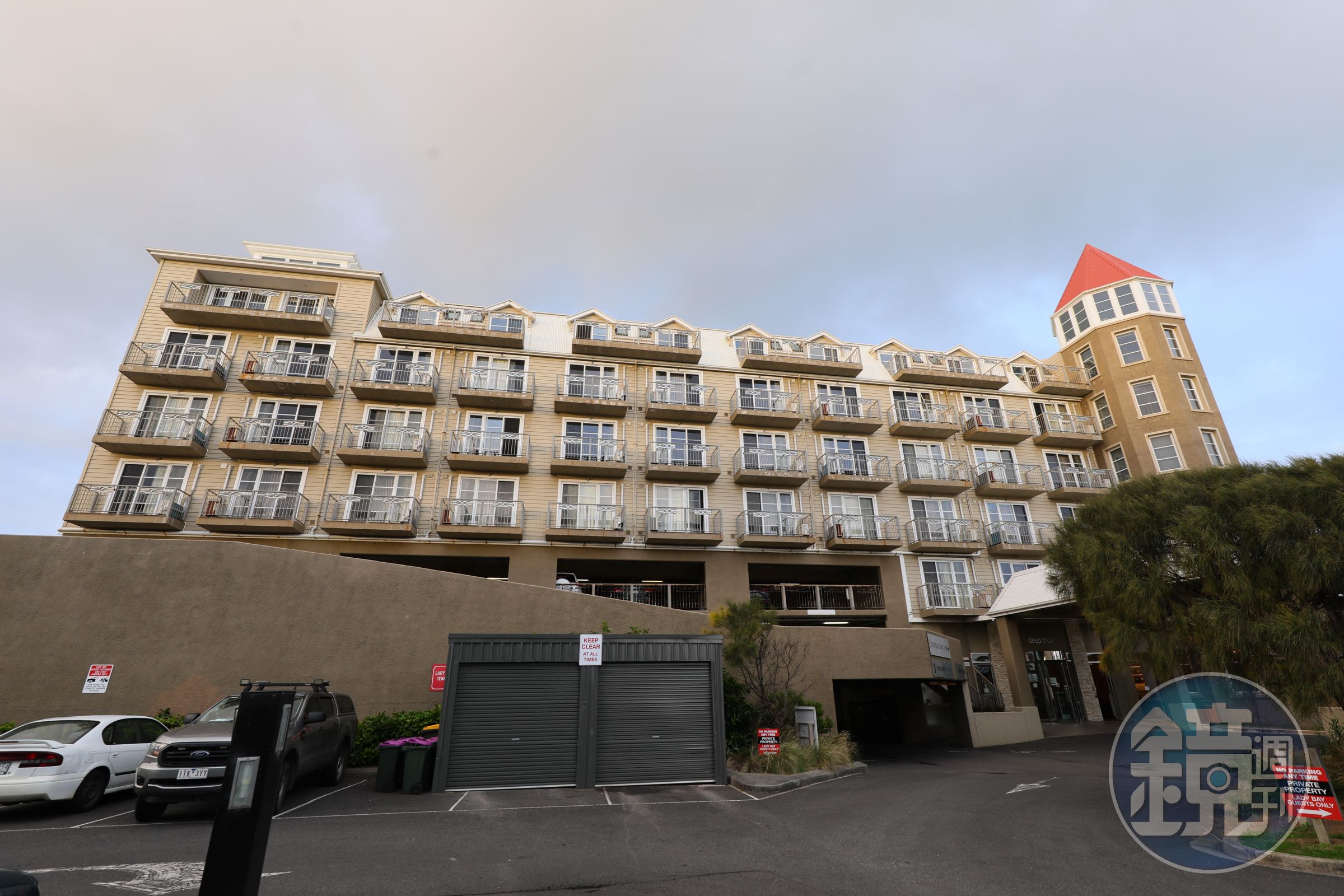「Deep Blue Hotel and Hot Springs」為溫泉度假村，很適合大洋路自駕遊時下榻一晚。