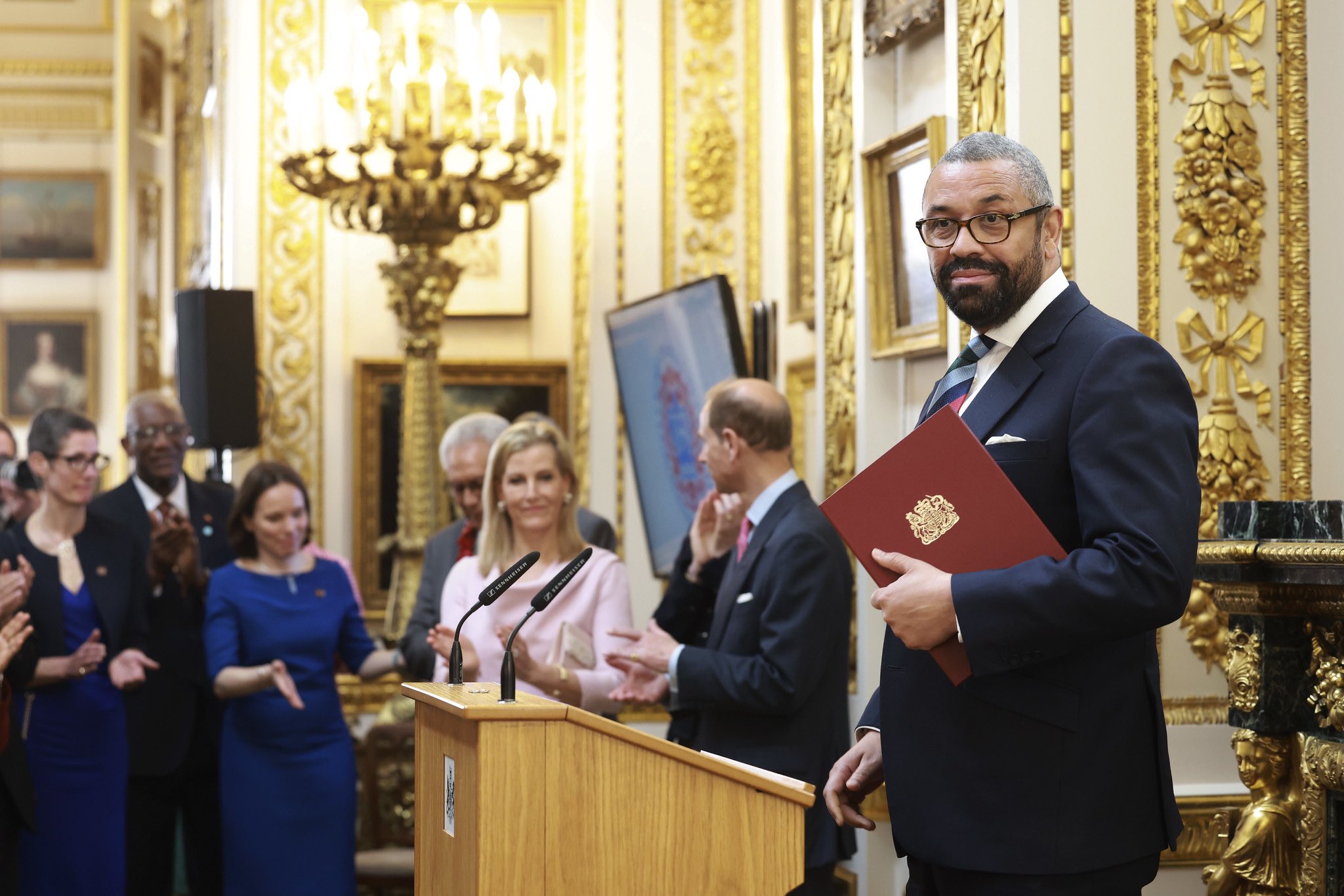 英國外相柯維立被指有意在近日訪中，時間可能就落在7月底。（翻攝自@FCDOGovUK Twitter）