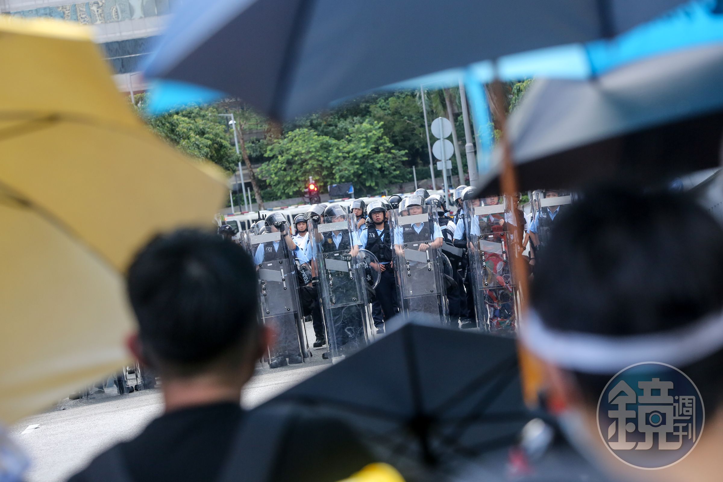 香港反送中代表歌曲〈願榮光歸香港〉被港府申請禁制令,雖然尚未進行審理,但目前多個串流平台已陸續下架。