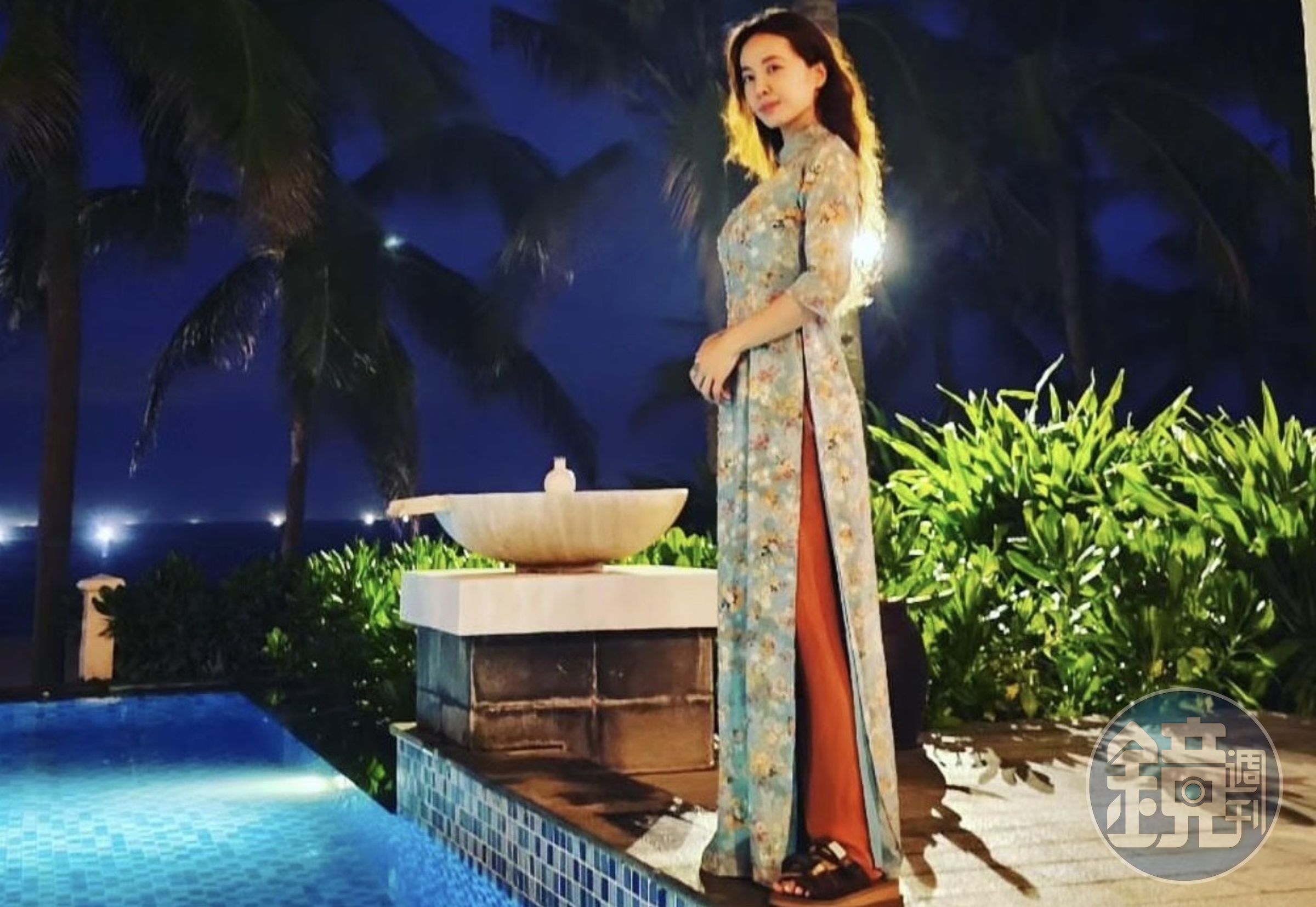 蔡依林穿上越南當地的傳統服飾奧黛。（圖／翻攝自蔡依林IG）