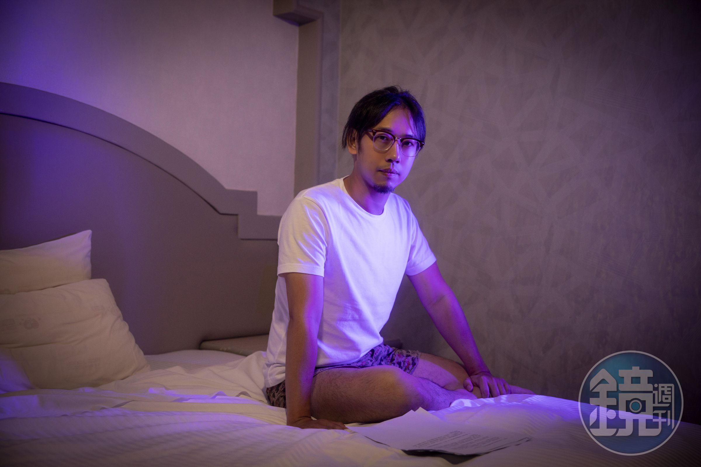 AV男優石巴朝在一眾演員中年紀稍長，也經常是大家請教、傾訴的對象。