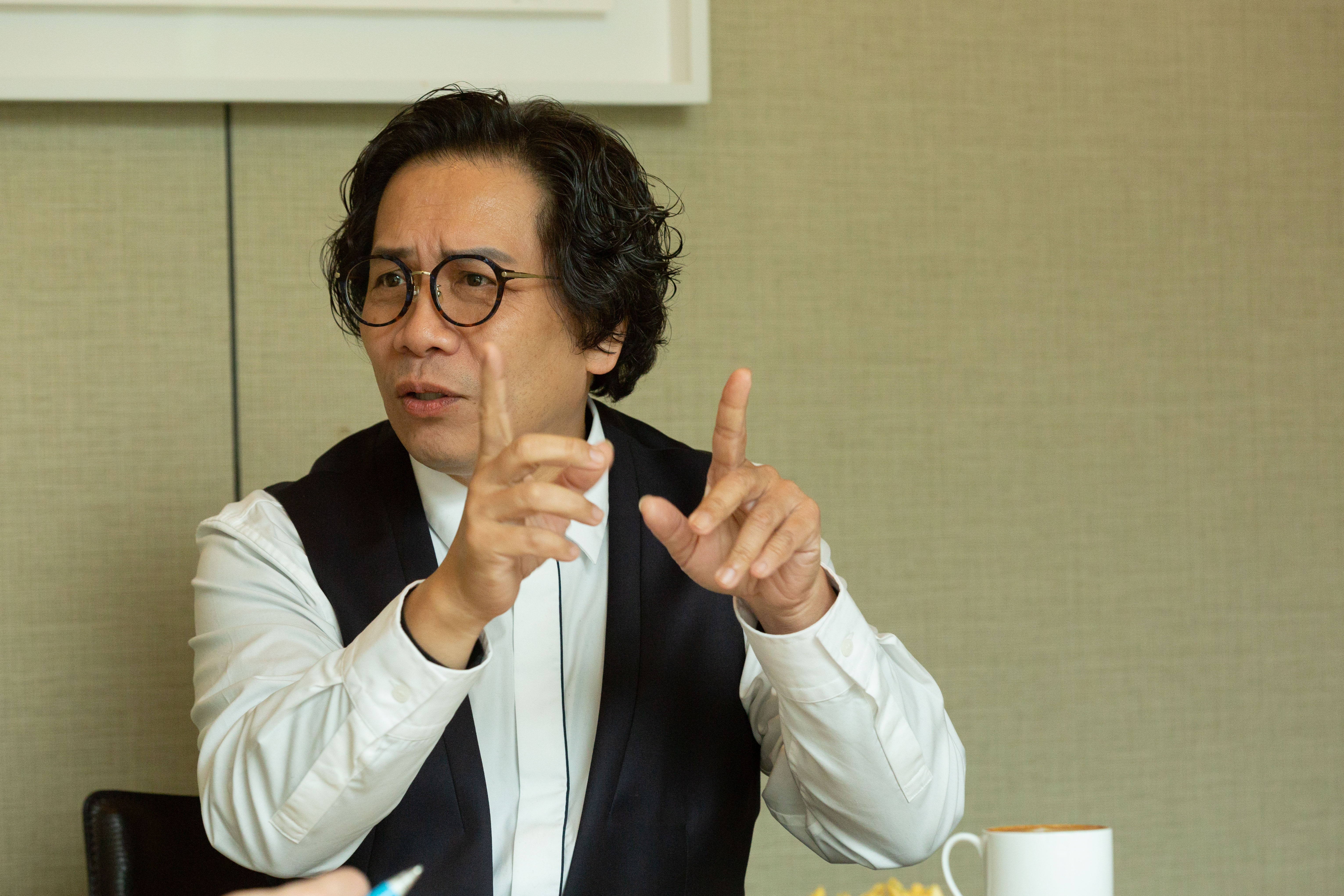 許傑輝遭多人指控性騷擾，今日宣布退出演藝事業。