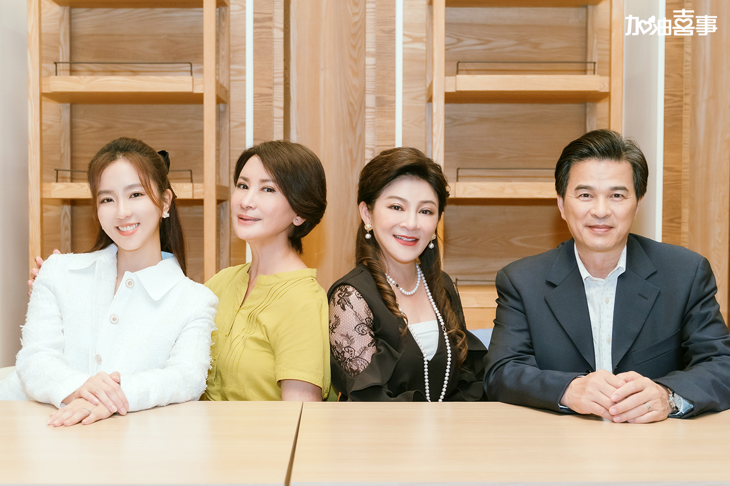 周曉涵、陳亞蘭、王彩樺、李興文為戲直播。（TVBS 提供）