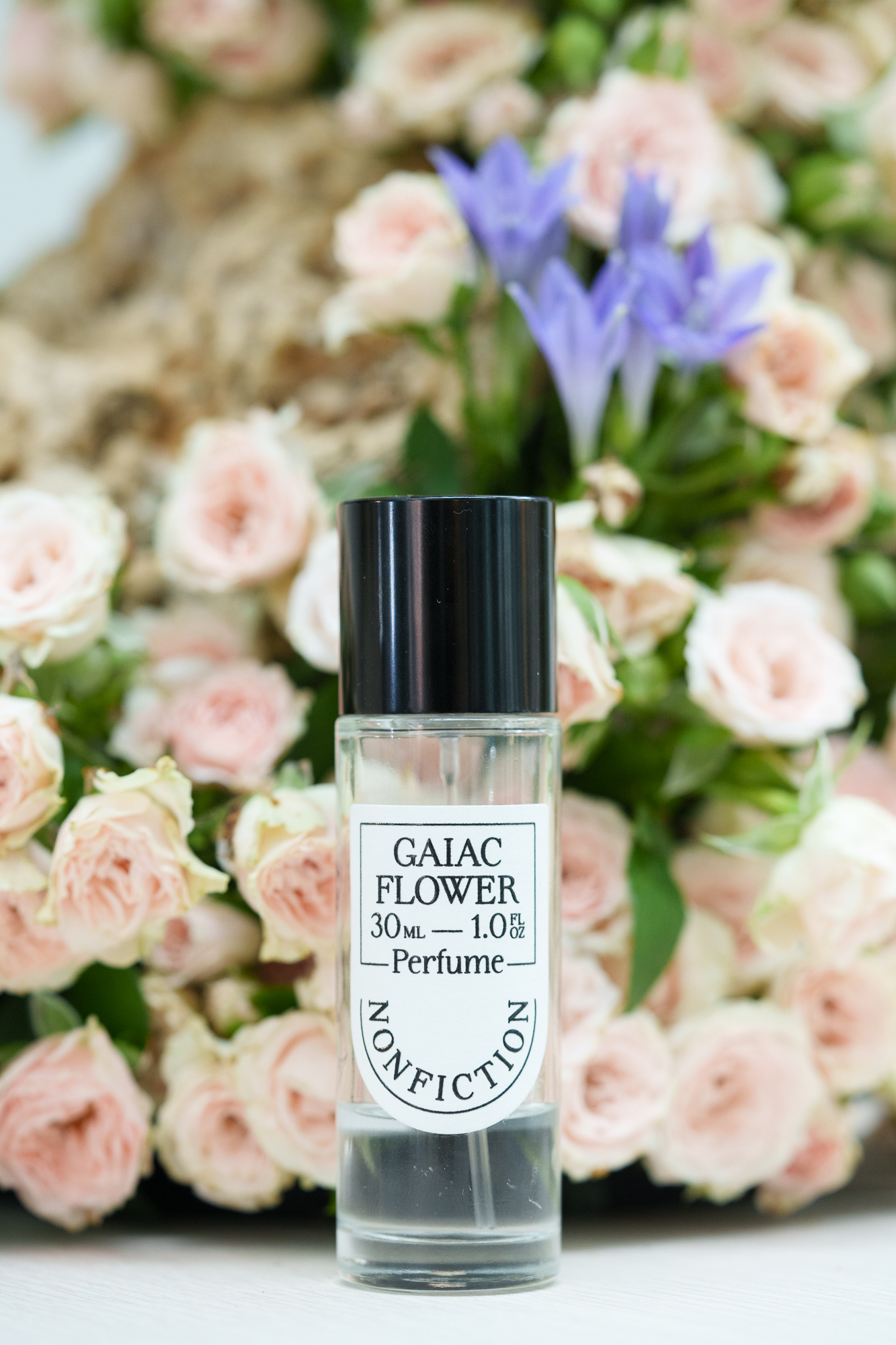 GAIAC FLOWER是品牌目前唯一的花香調,愈創木花和香草琥珀的典型的東方情調。30ml / NT$2,180(初衣食午提供)