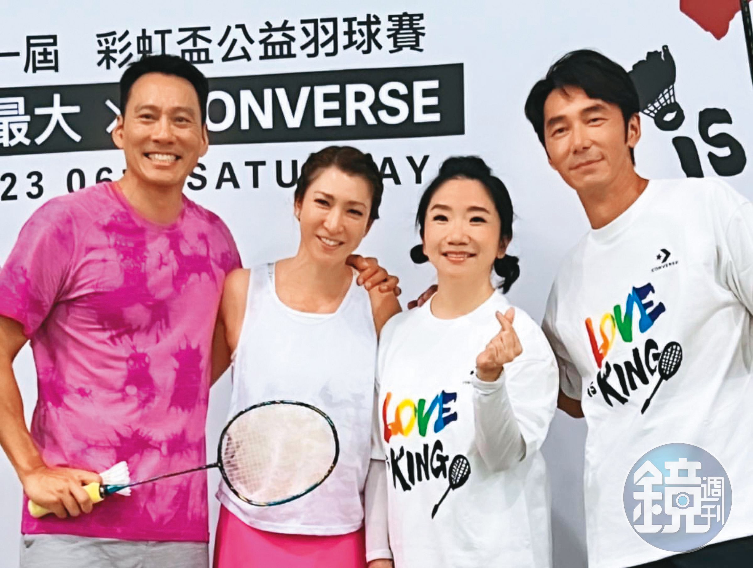 艾力克斯(左起)、李詠嫻與陶晶瑩、李李仁交情不錯,彼此除了交換育兒心得,也不忘分享毛小孩趣事。(翻攝自艾力克斯IG)