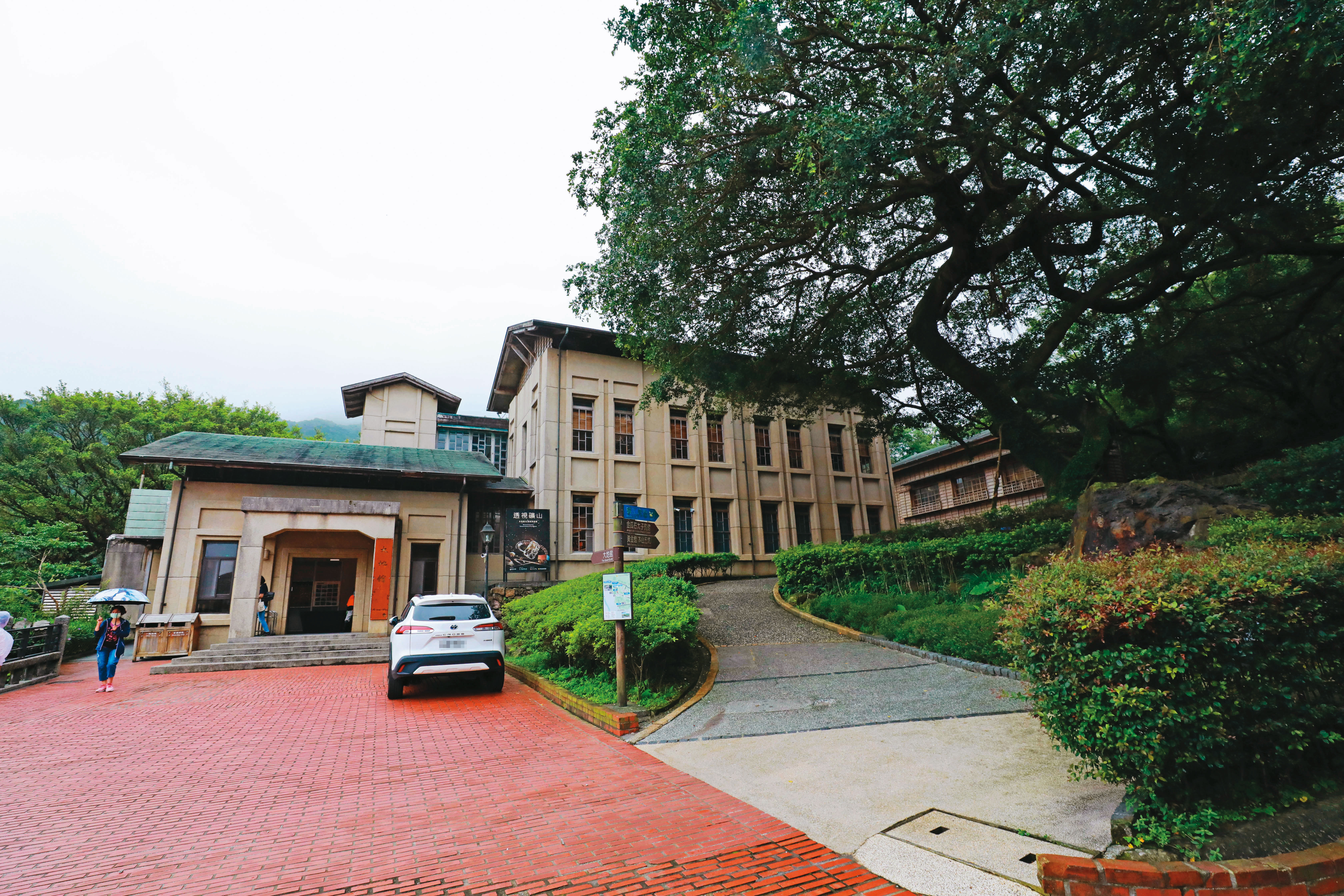 黃金博物館大地館去年6月進行搬家作業，驚爆遺失57件公物，疑涉人謀不臧。