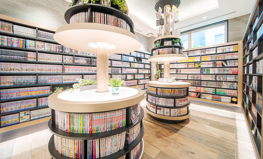 日本著名的科爾飯店管理集團在疫情期間打造一系列漫畫主題飯店，圖為「大阪心齋橋Comic & Books昆特莎飯店」。（科爾飯店管理集團提供）