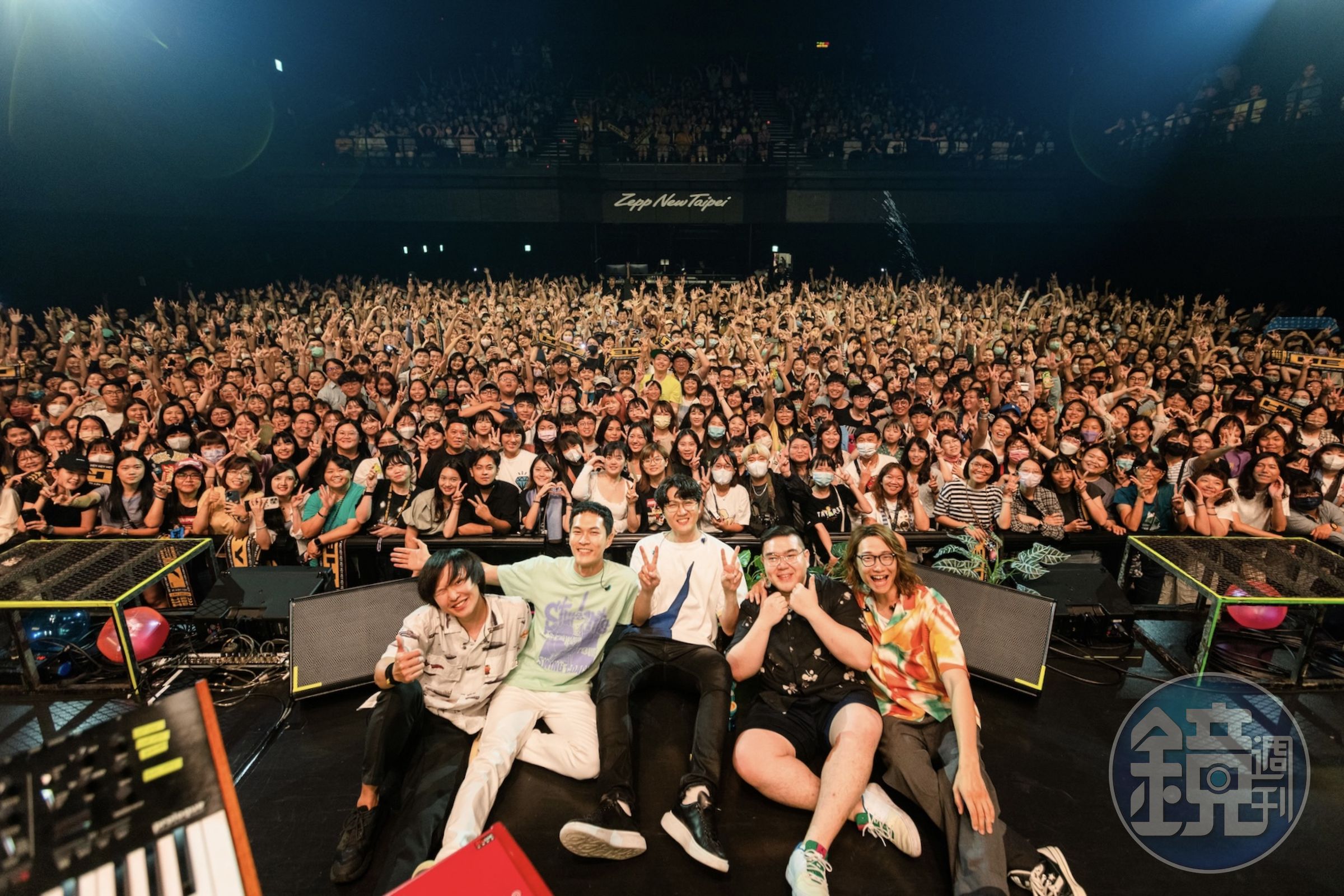 宇宙人在《2023 夏季巡迴演唱會》台北首場帶來精彩演出。（相信音樂提供）