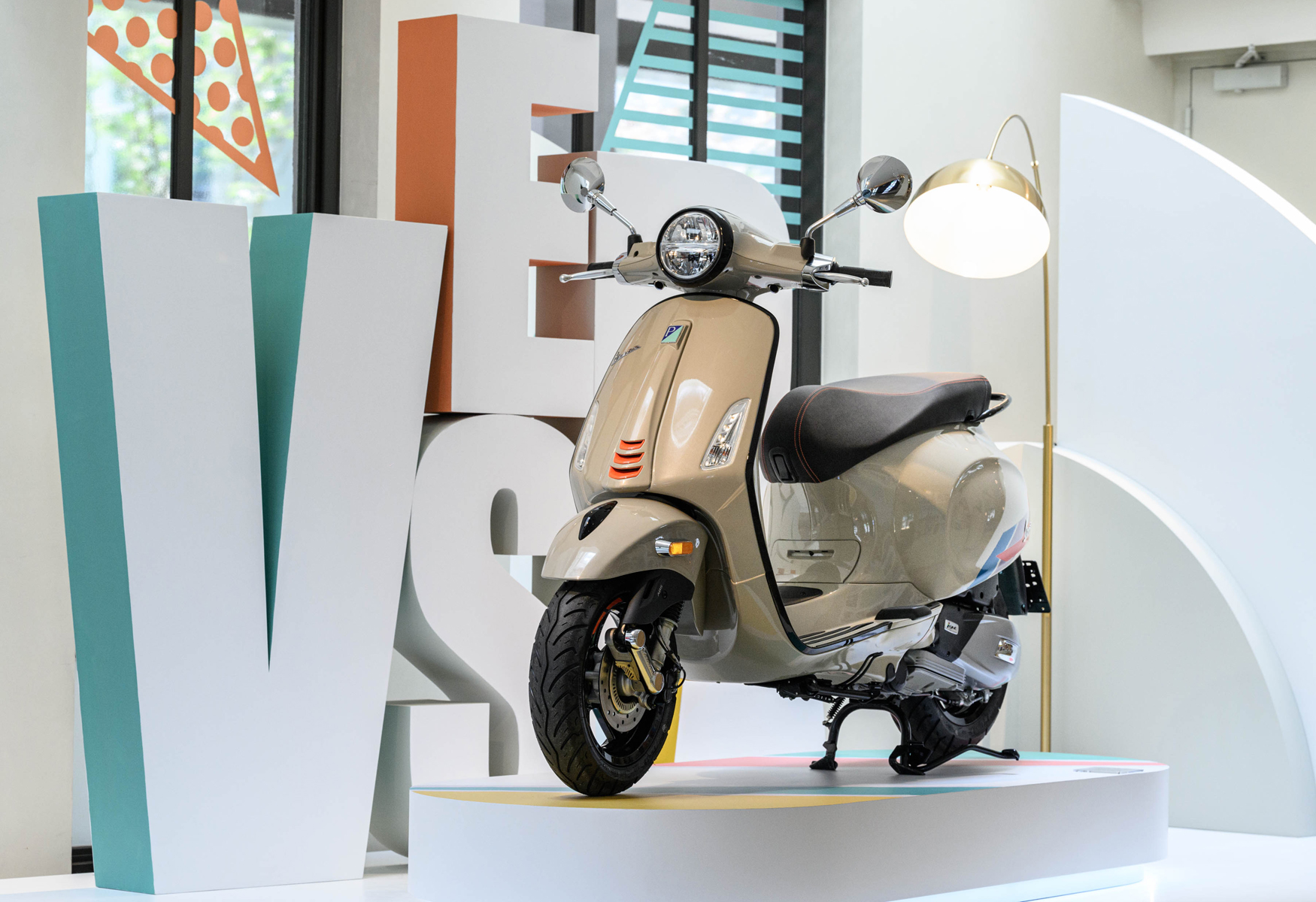 【新車登場】義式潮流放膽前行！2023年式Vespa Sprint & Primavera