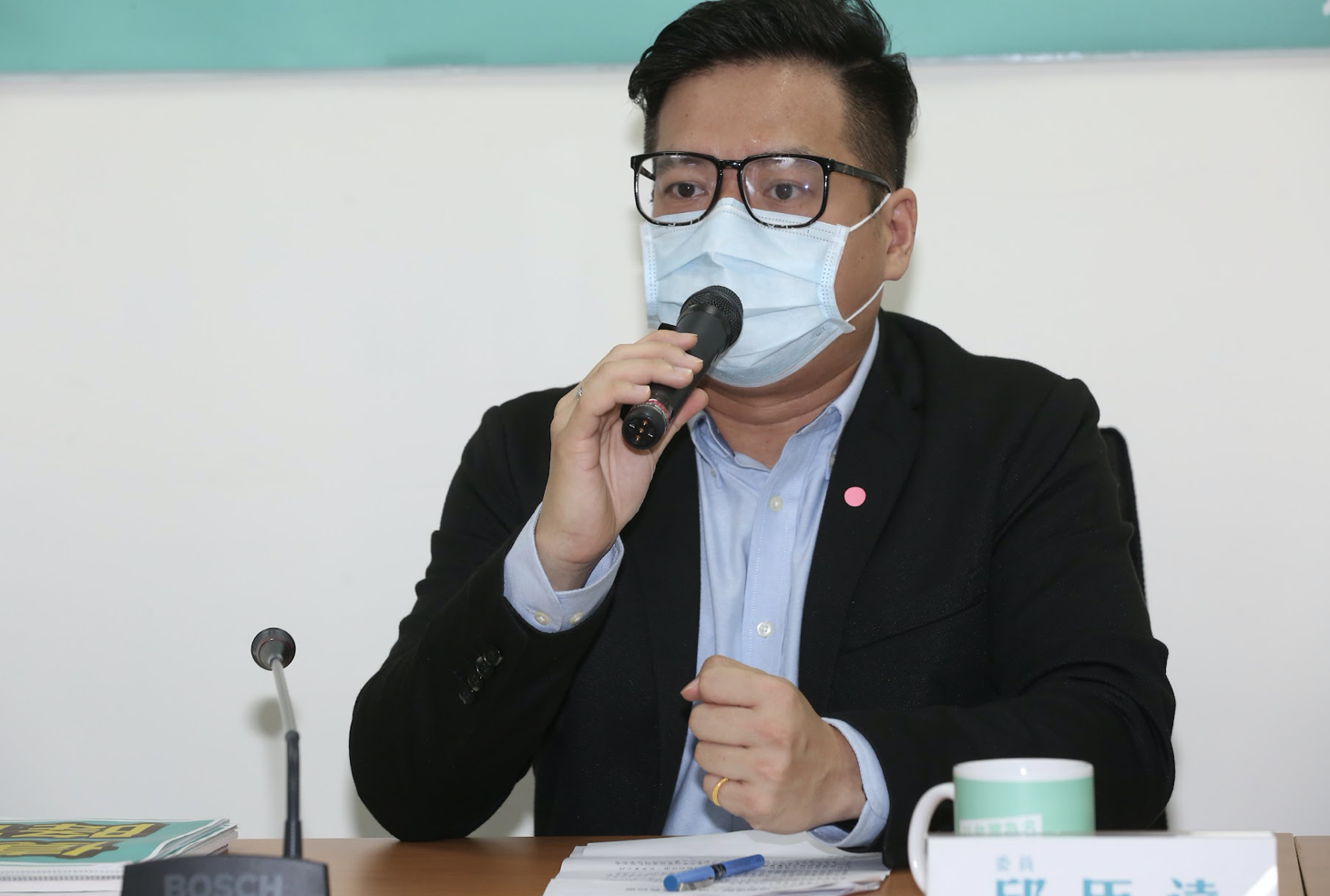 民眾黨立委邱臣遠被揭露肢體性騷擾，邱臣遠否認情事，並說將會捍衛清白。（資料照）