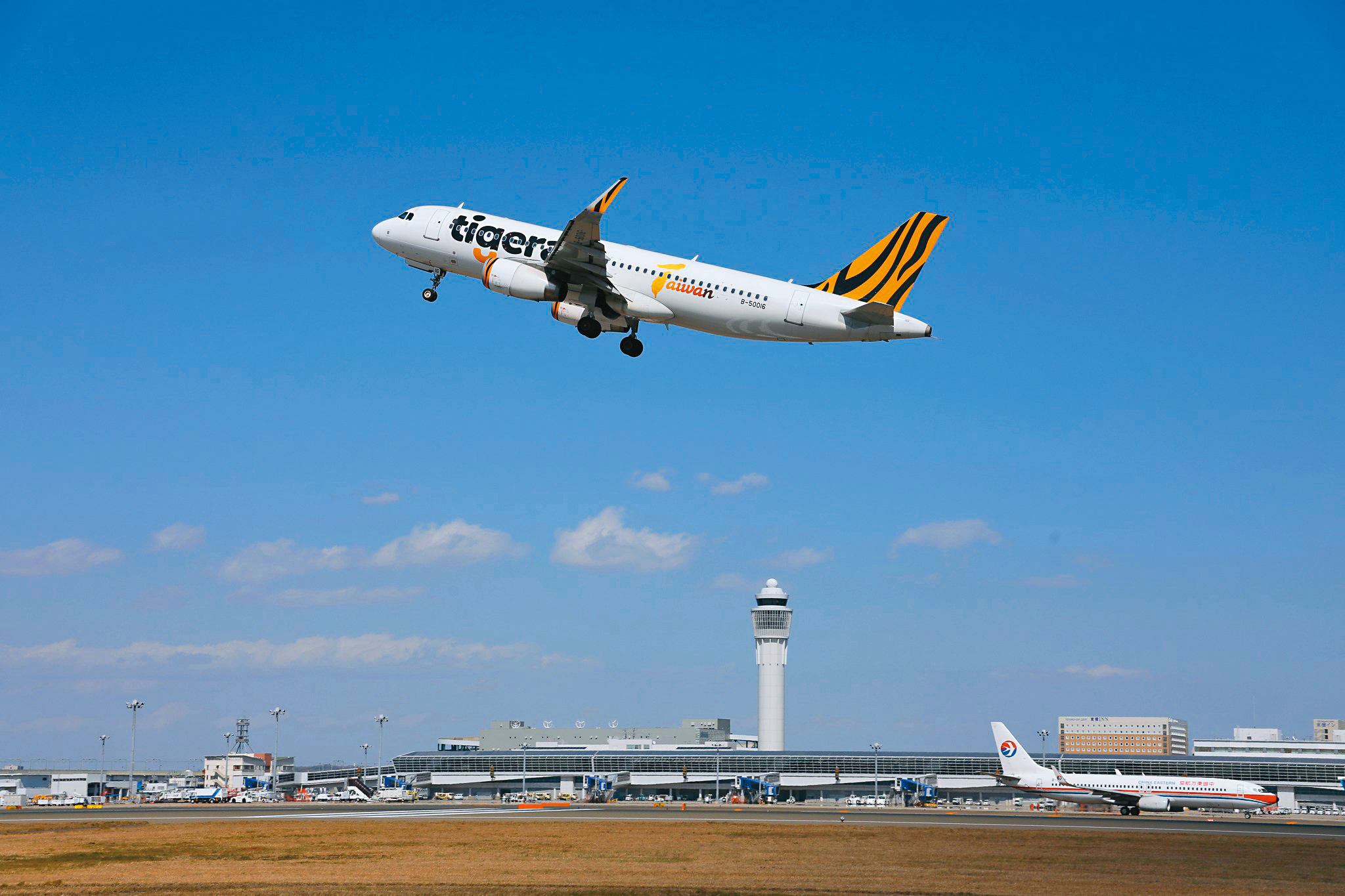 提早訂購虎航、樂桃等廉航飛日本,機票有機會1萬元內搞定。(翻攝台灣虎航臉書)