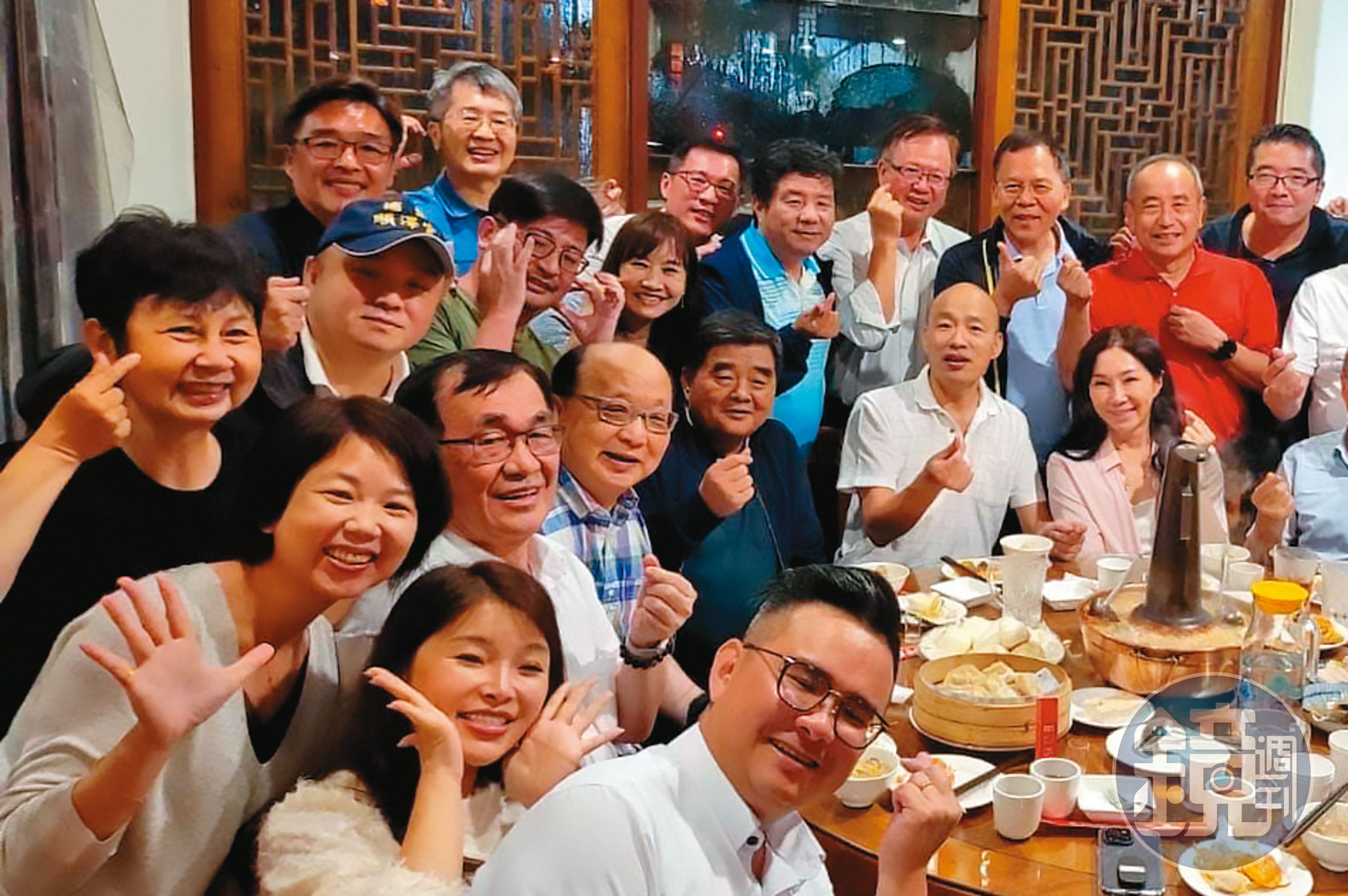 韓國瑜16日設生日宴，邀請前高雄市府團隊及黨內要角，但未有侯陣營人士出席。（翻攝韓國瑜臉書）