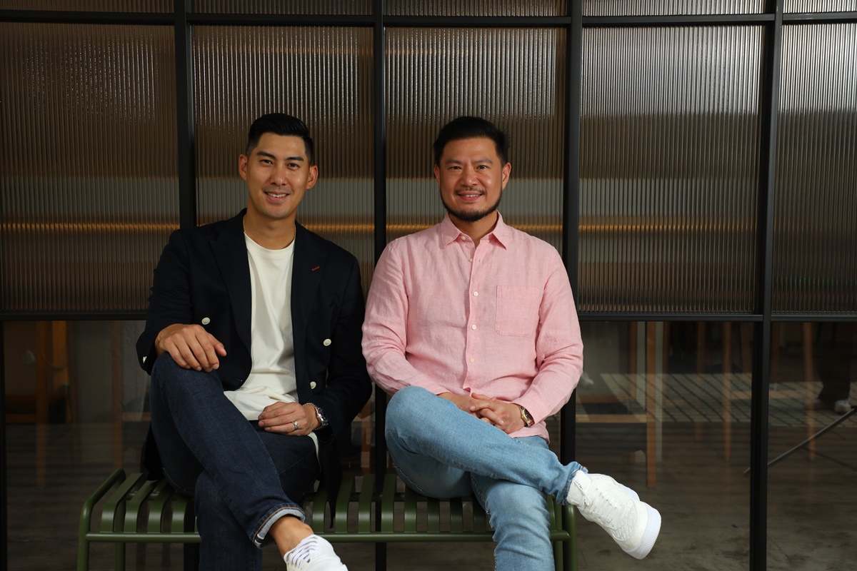 OSSU創辦人毛加恩James(左)與施振邦Parkson(右)致力將美式風格餐飲引進台灣。