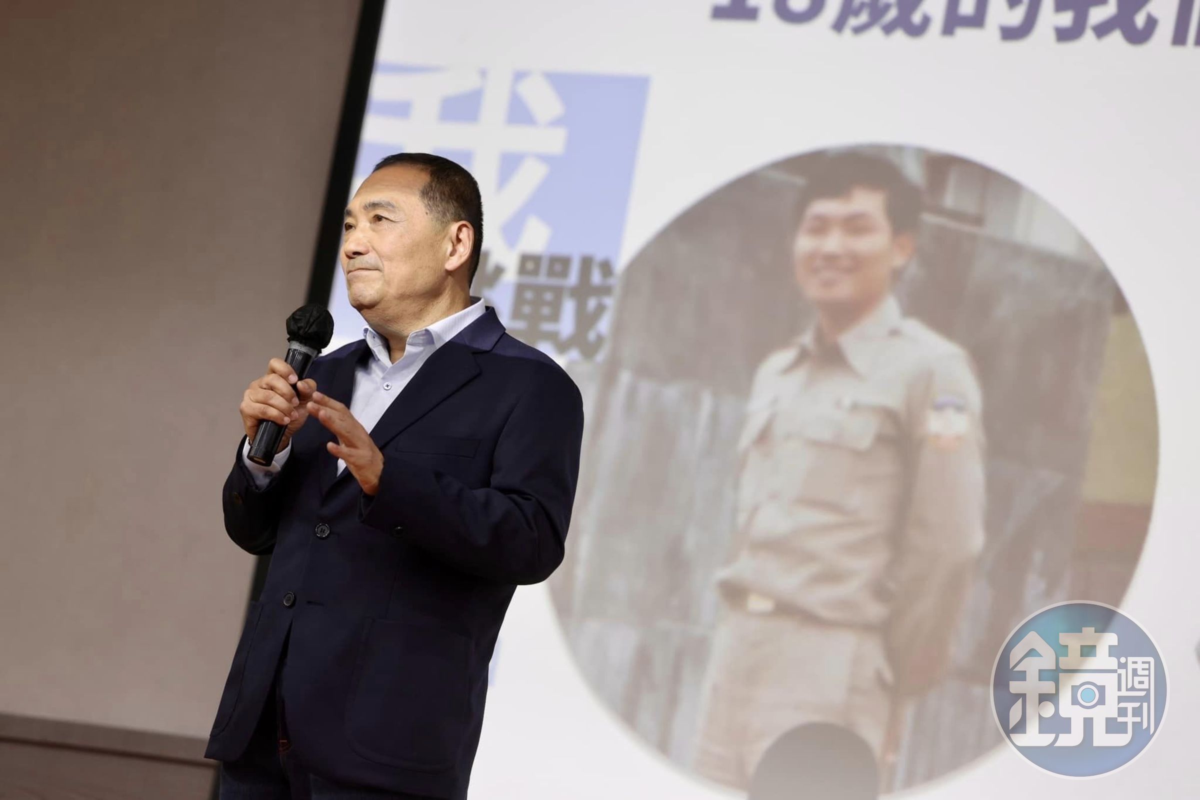 民調墊底被台大生問「退選讓給郭台銘?」,侯友宜直球對決:打死不退。(翻自侯友宜臉書)