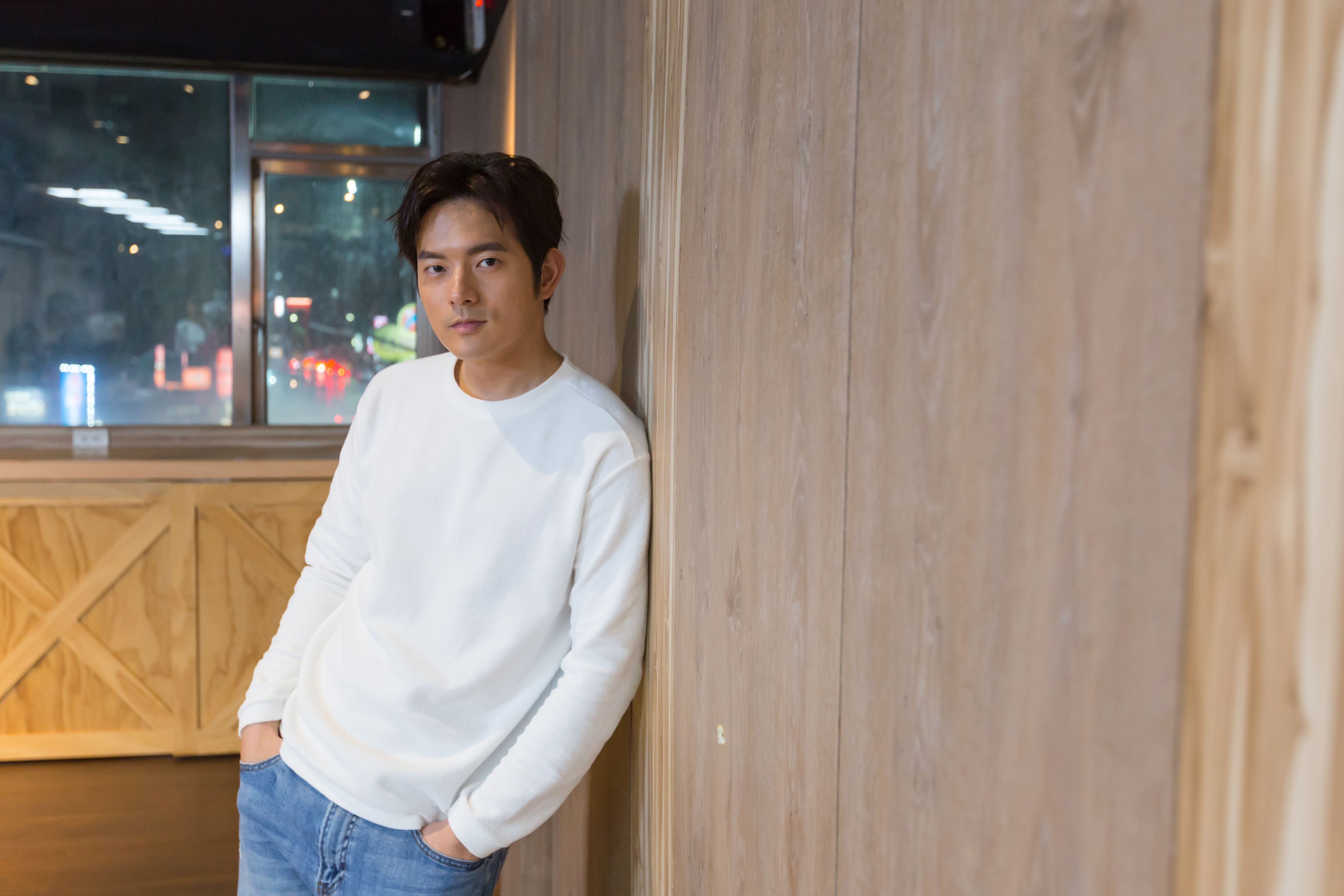 擁有陽光形象的宥勝也認了性騷，昔日好丈夫、好爸爸的形象毀於一旦。