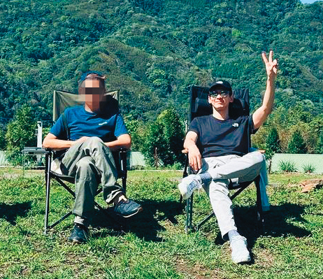 林柏宏（右）和友人都喜歡大自然，不約而同在社群分享露營實況。（翻攝自林柏宏IG）