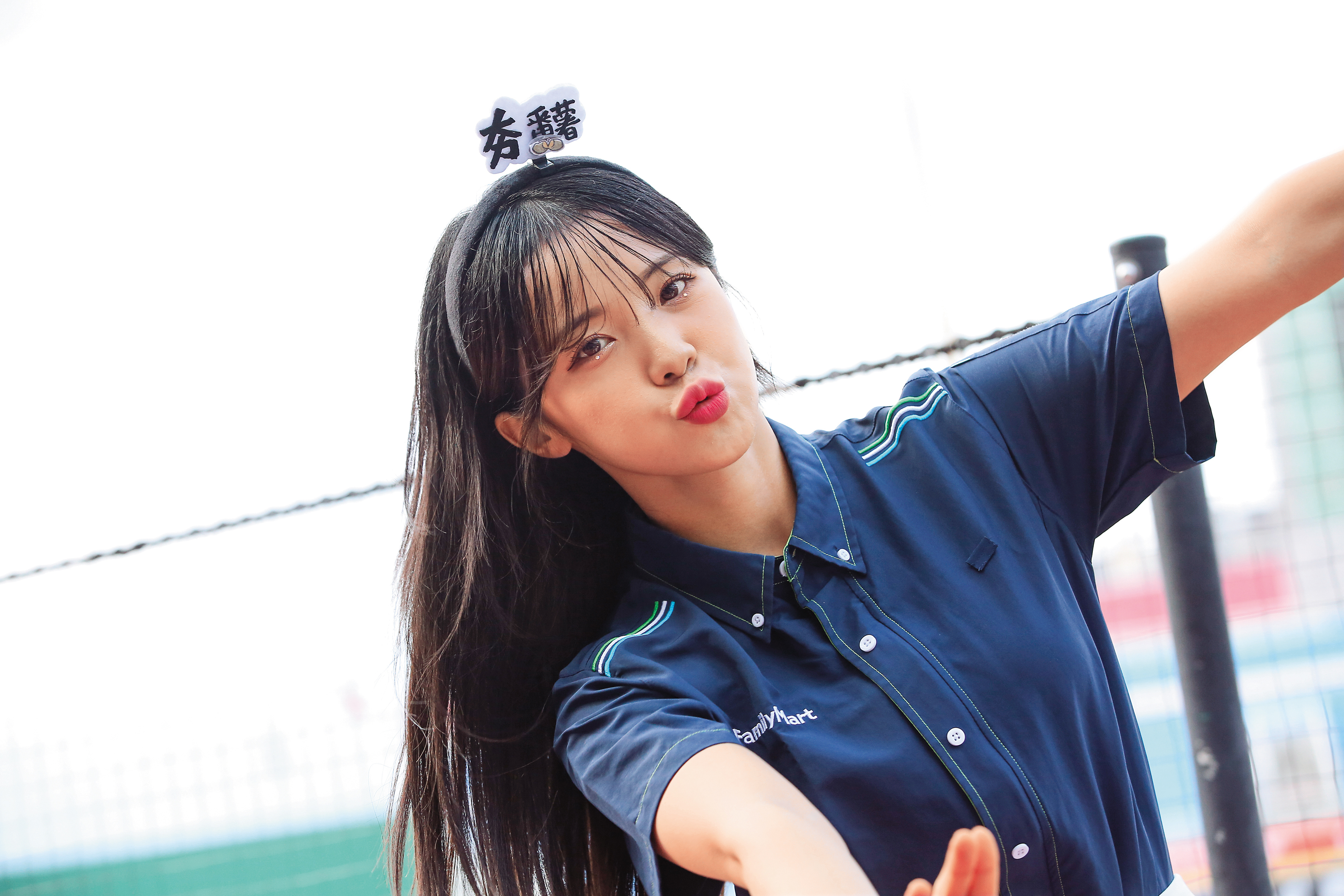 俏皮嘟嘴是李多慧的招牌動作，這是名符其實的「親」和力啊～（小編嘟嘴too）（←#MeToo人醜性騷擾）